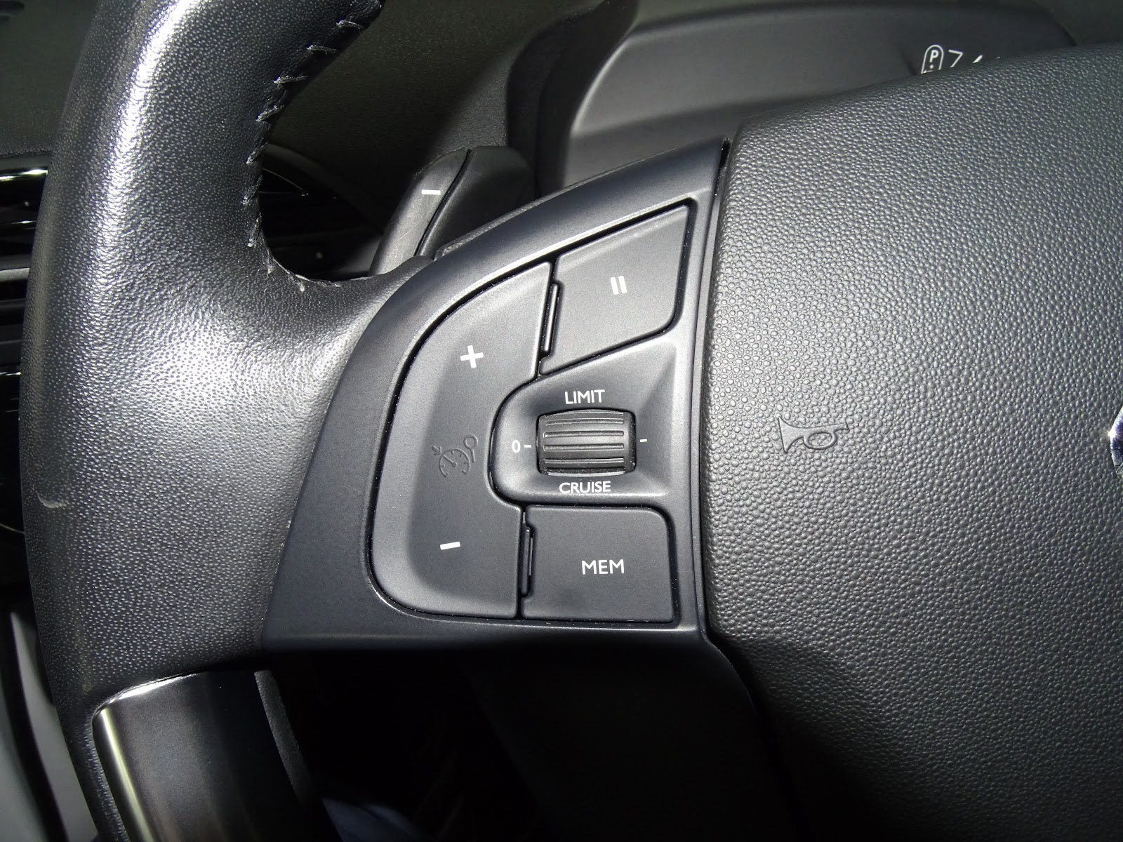 Foto 10 de CITROËN GRAND C4 2019 en venta en CSV Motor VALDEFUENTES