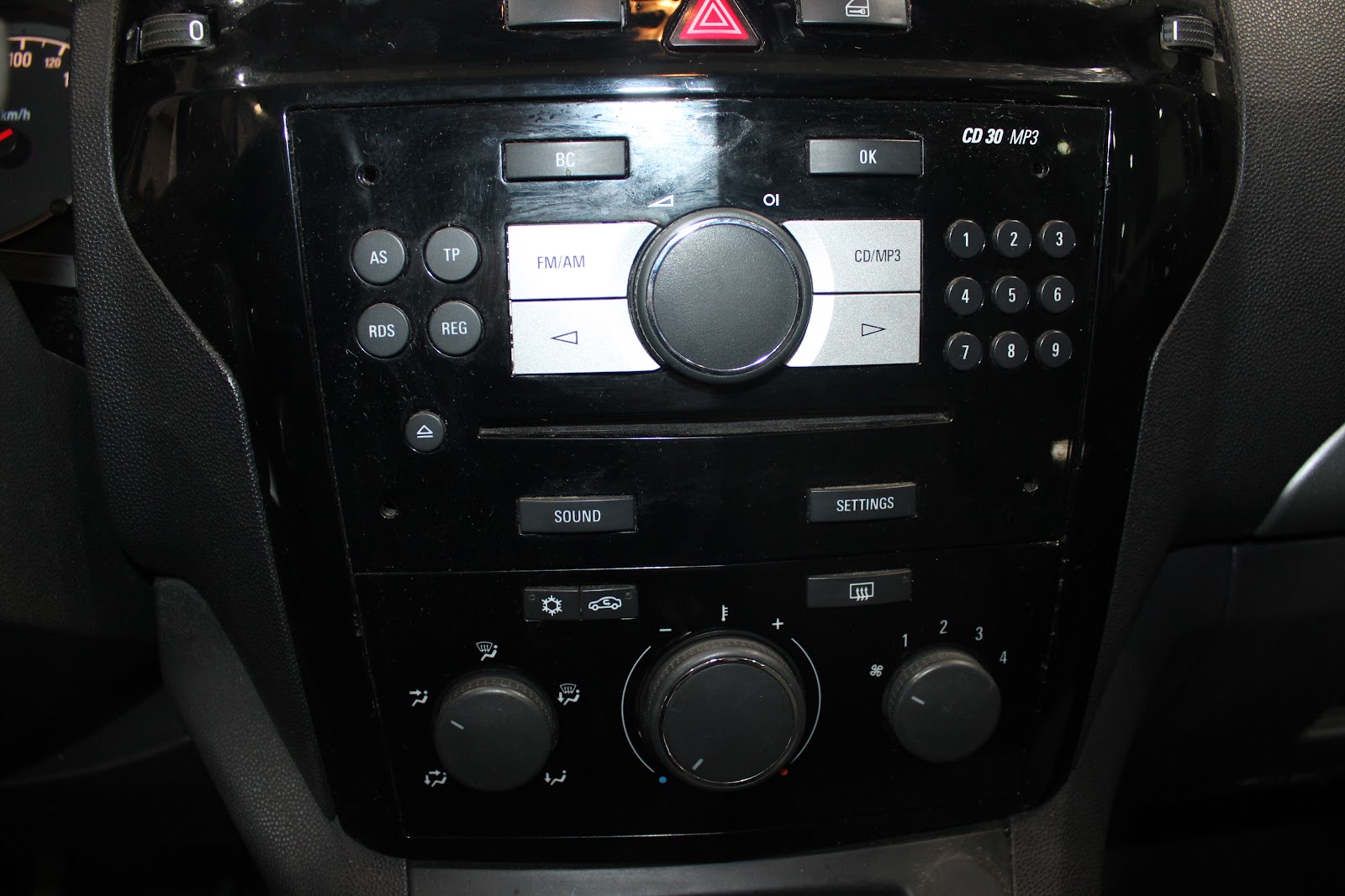 Foto 19 de OPEL ZAFIRA 2011 en venta en CSV Motor VALDEFUENTES