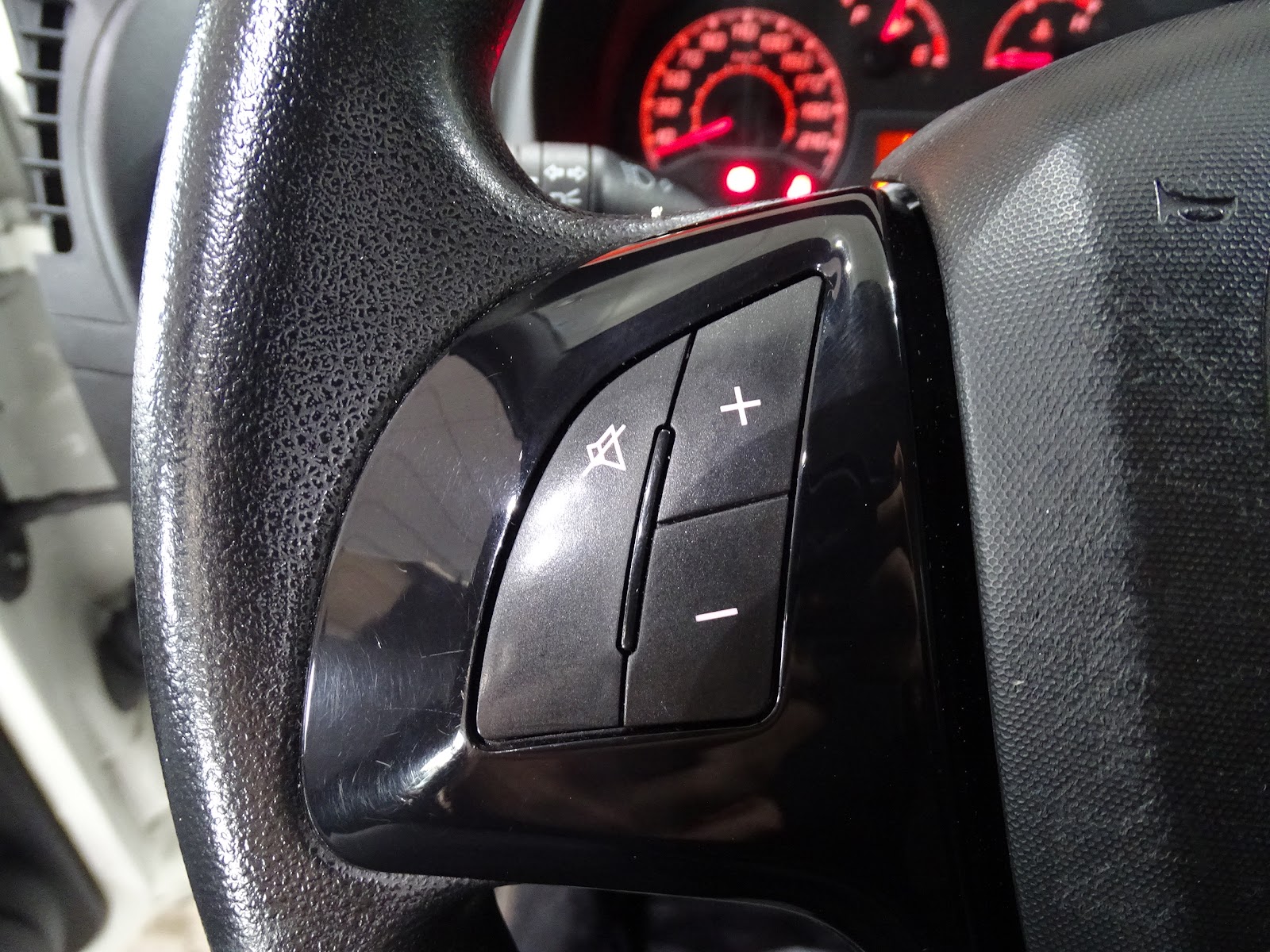 Foto 10 de FIAT FIORINO 2016 en venta en CSV Motor VALDEFUENTES