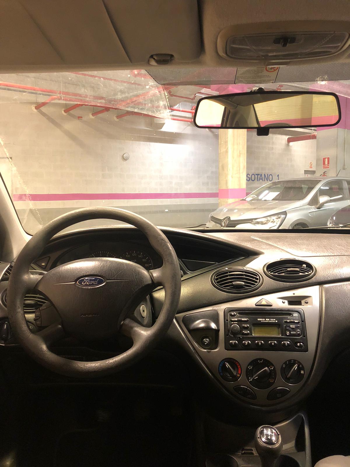 Foto 6 de FORD FOCUS 2003 en venta en CSV Motor