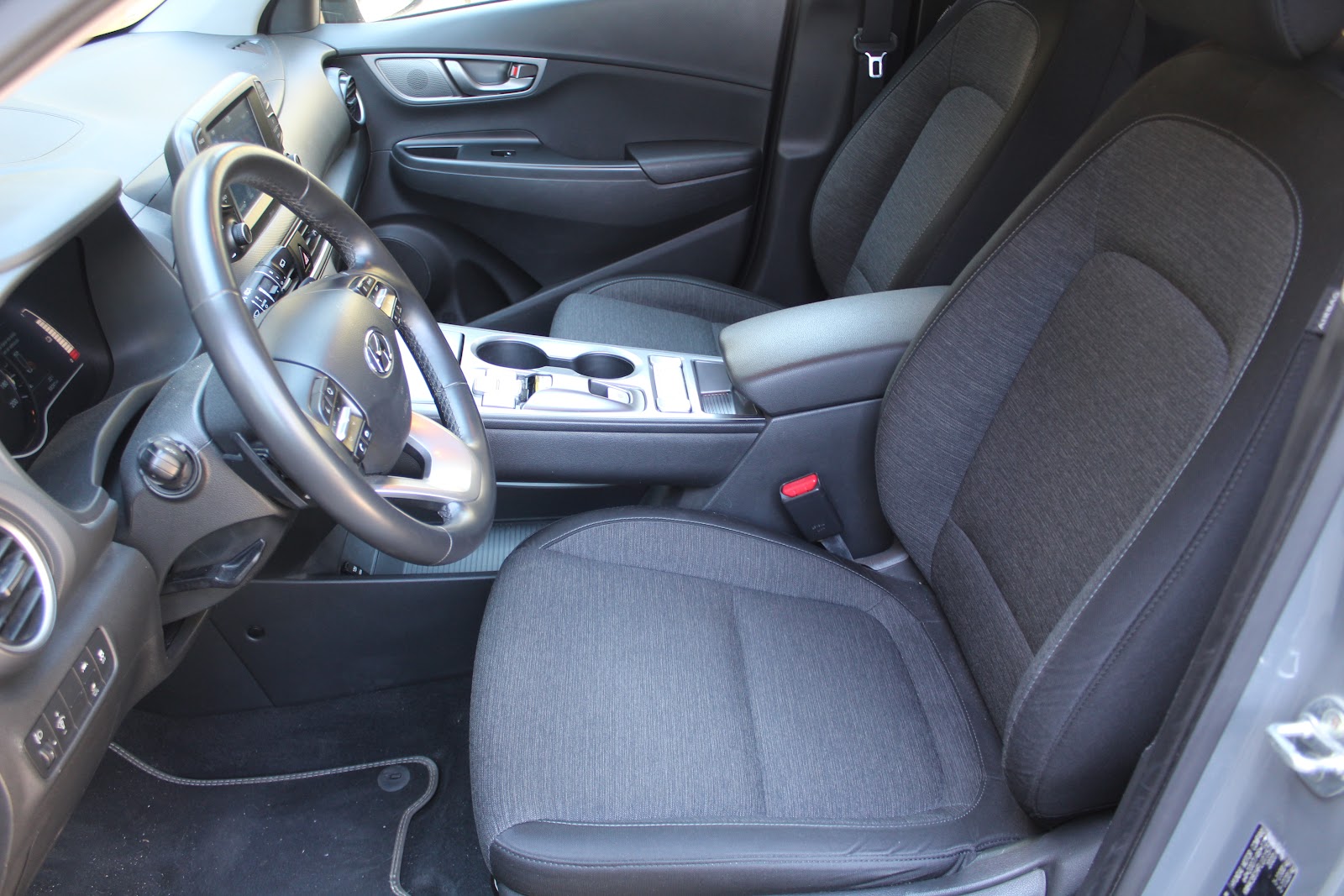 Foto 6 de HYUNDAI KONA 2020 en venta en CSV Motor VALDEFUENTES