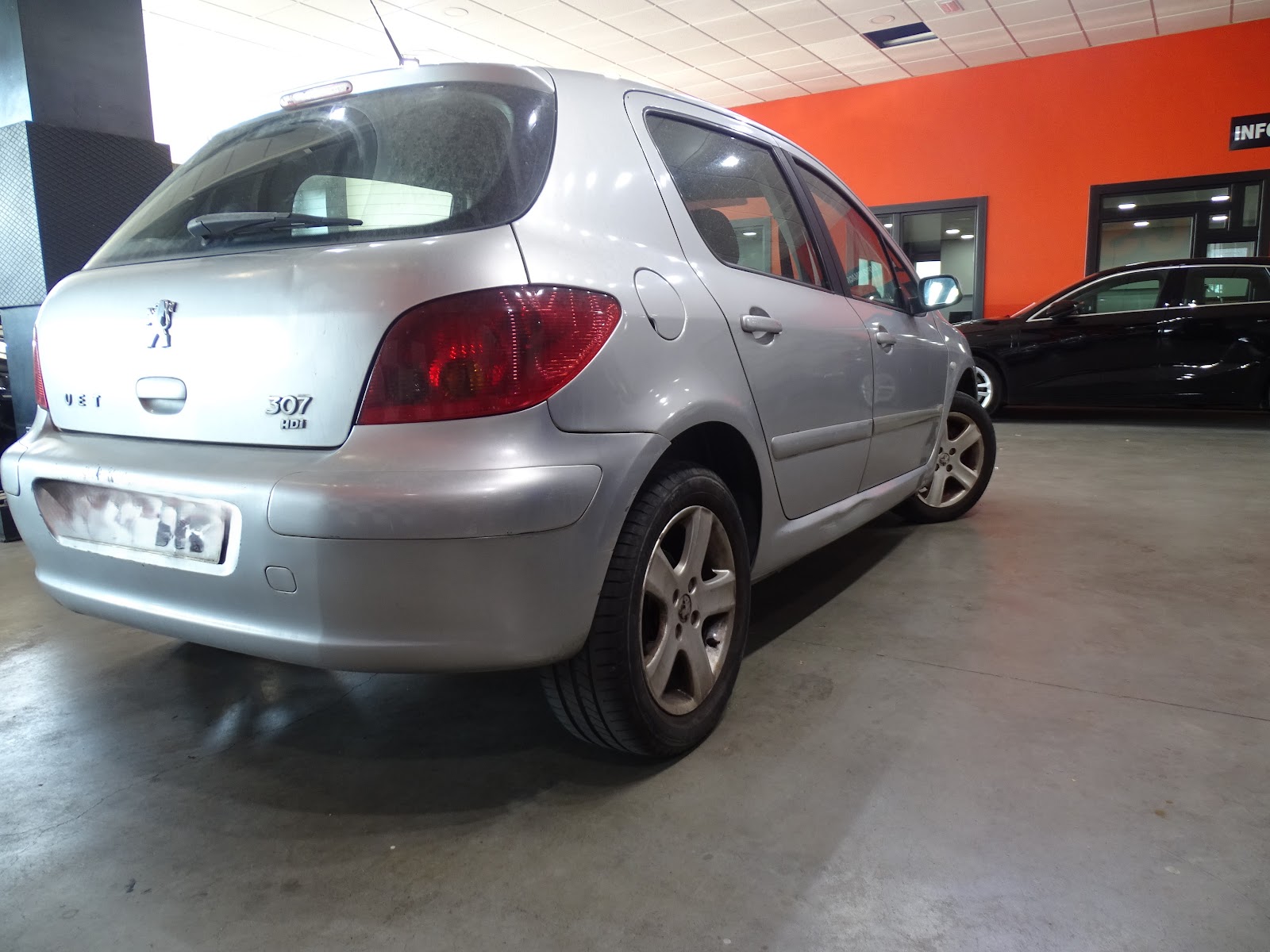 Foto 5 de PEUGEOT 307 5P 2023 en venta en CSV Motor