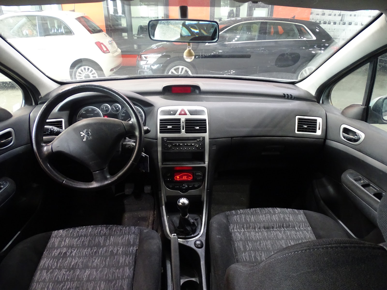 Foto 10 de PEUGEOT 307 5P 2023 en venta en CSV Motor