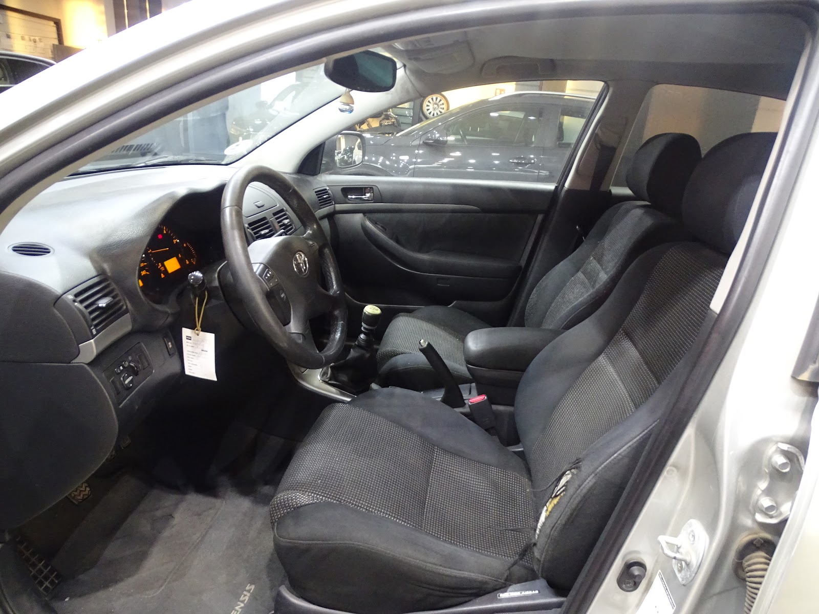 Foto 8 de TOYOTA AVENSIS 2007 en venta en CSV Motor VALDEFUENTES