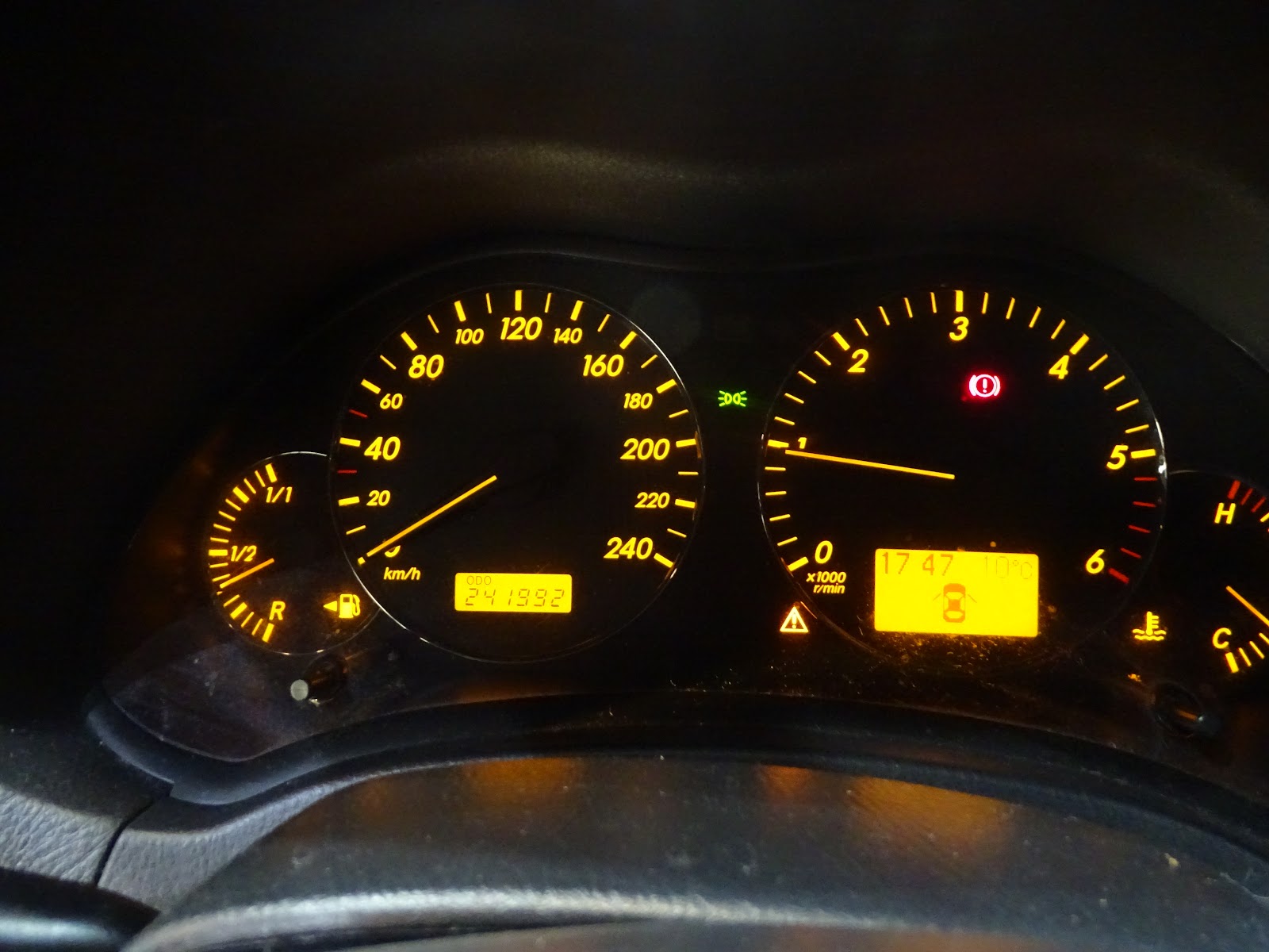 Foto 9 de TOYOTA AVENSIS 2007 en venta en CSV Motor VALDEFUENTES