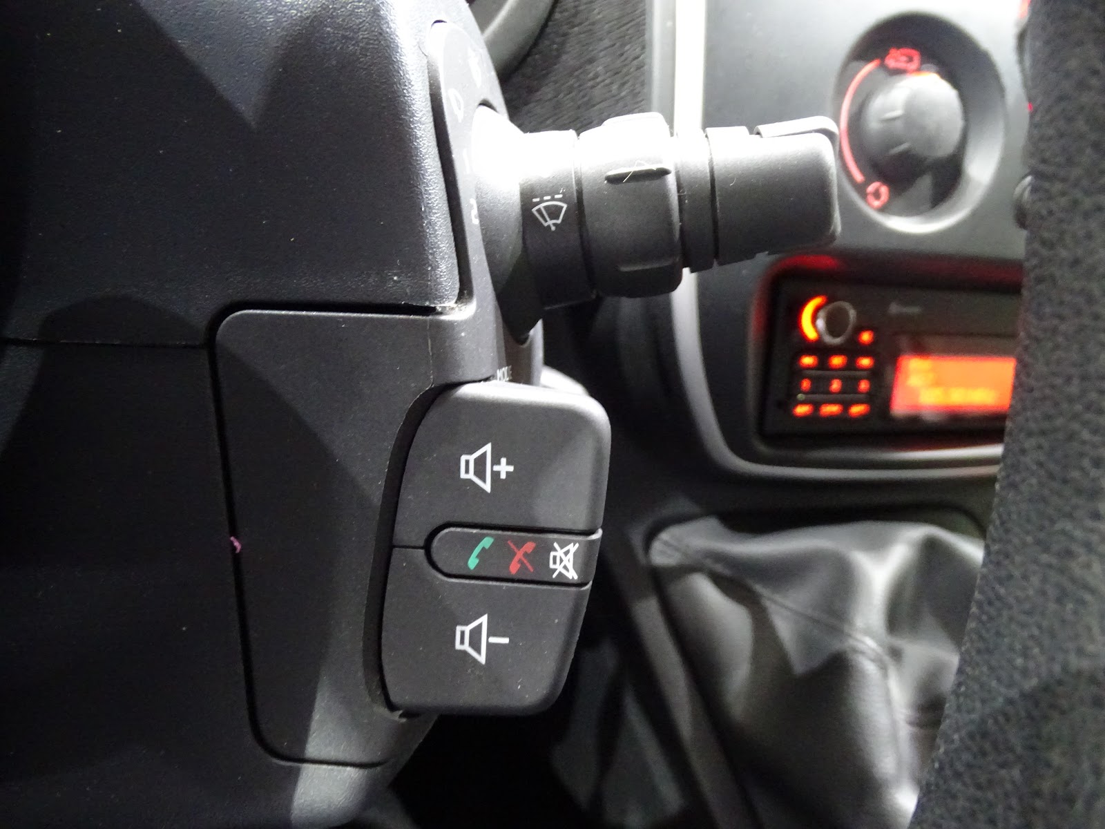 Foto 14 de RENAULT KANGOO 2018 en venta en CSV Motor VALDEFUENTES