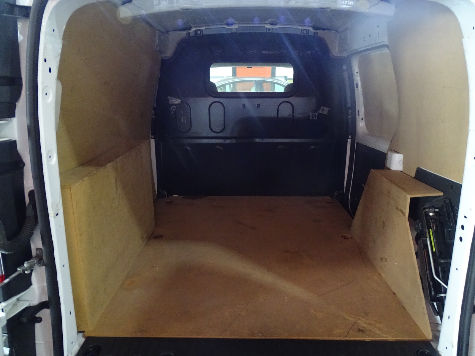 Foto 6 de RENAULT KANGOO 2018 en venta en CSV Motor VALDEFUENTES