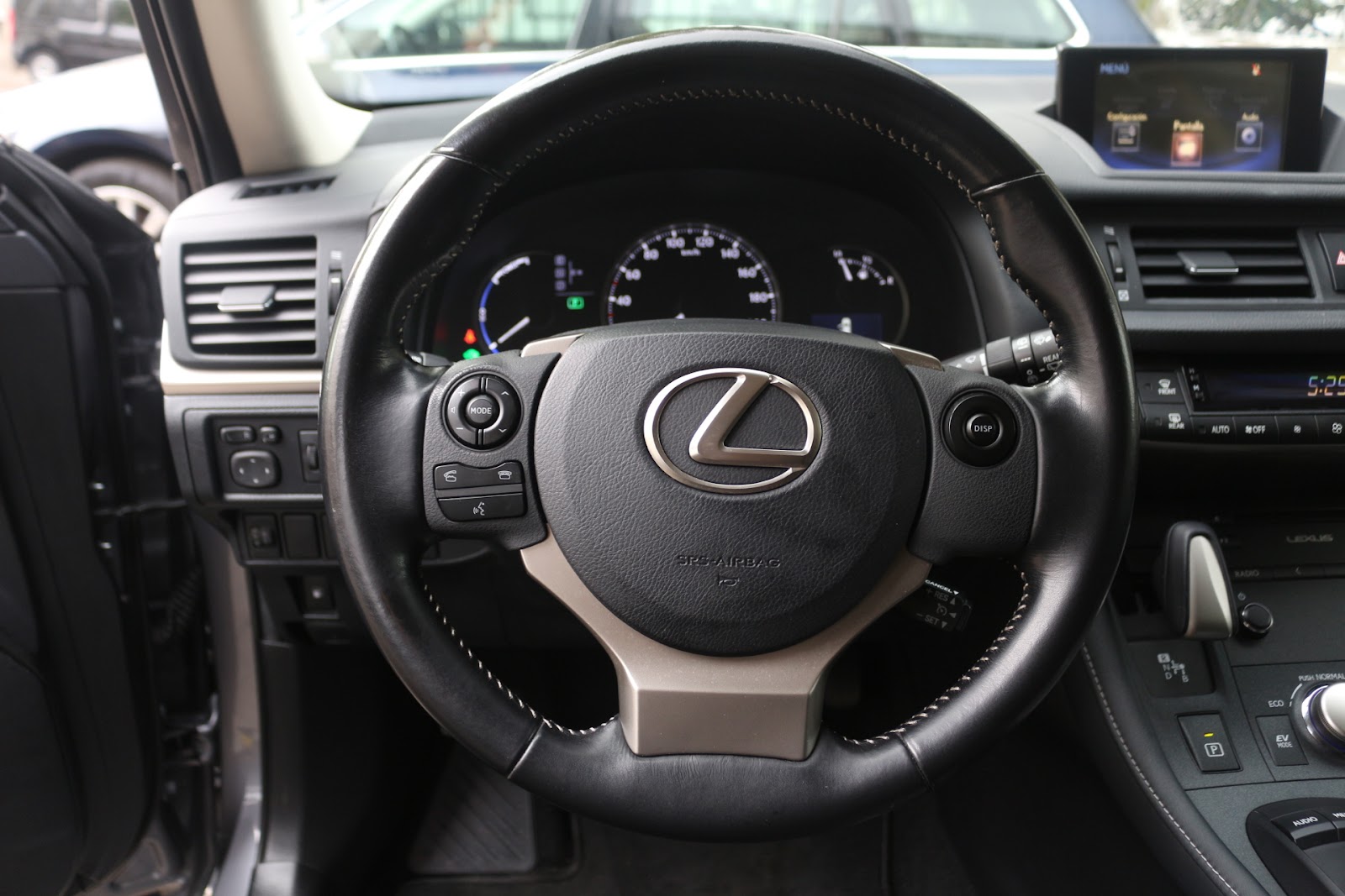 Foto 9 de LEXUS CT 2016 en venta en CSV Motor