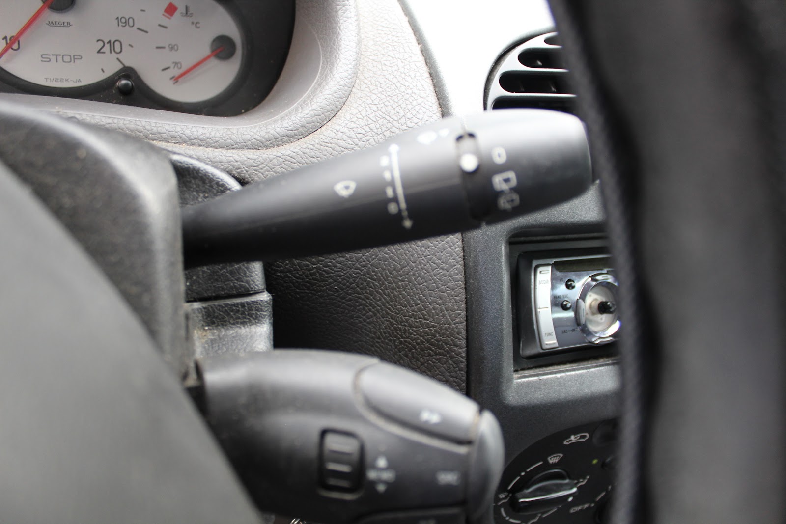 Foto 12 de PEUGEOT 206 2014 en venta en CSV Motor VALDEFUENTES
