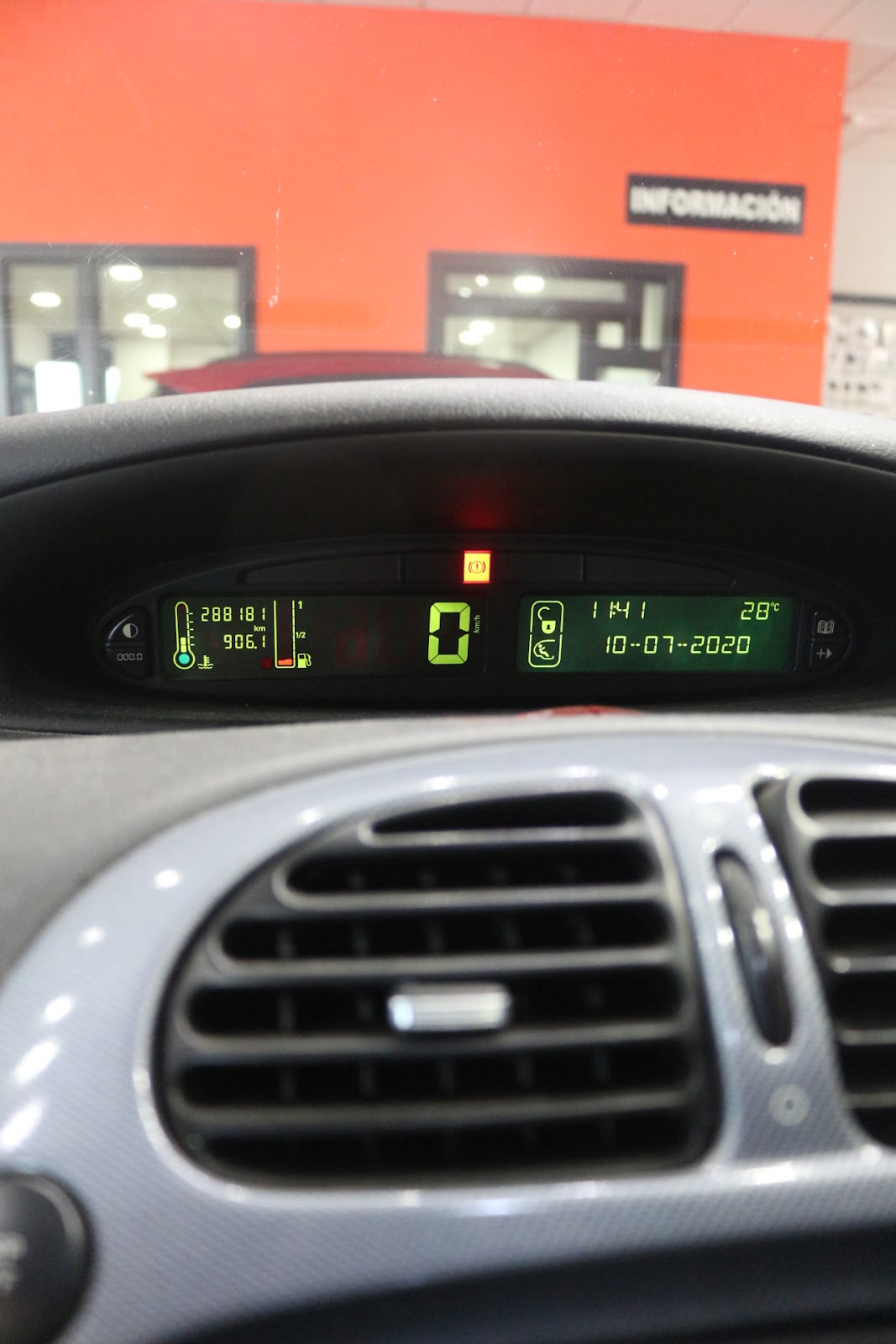 Foto 13 de CITROËN XSARA 2004 en venta en CSV Motor VALDEFUENTES