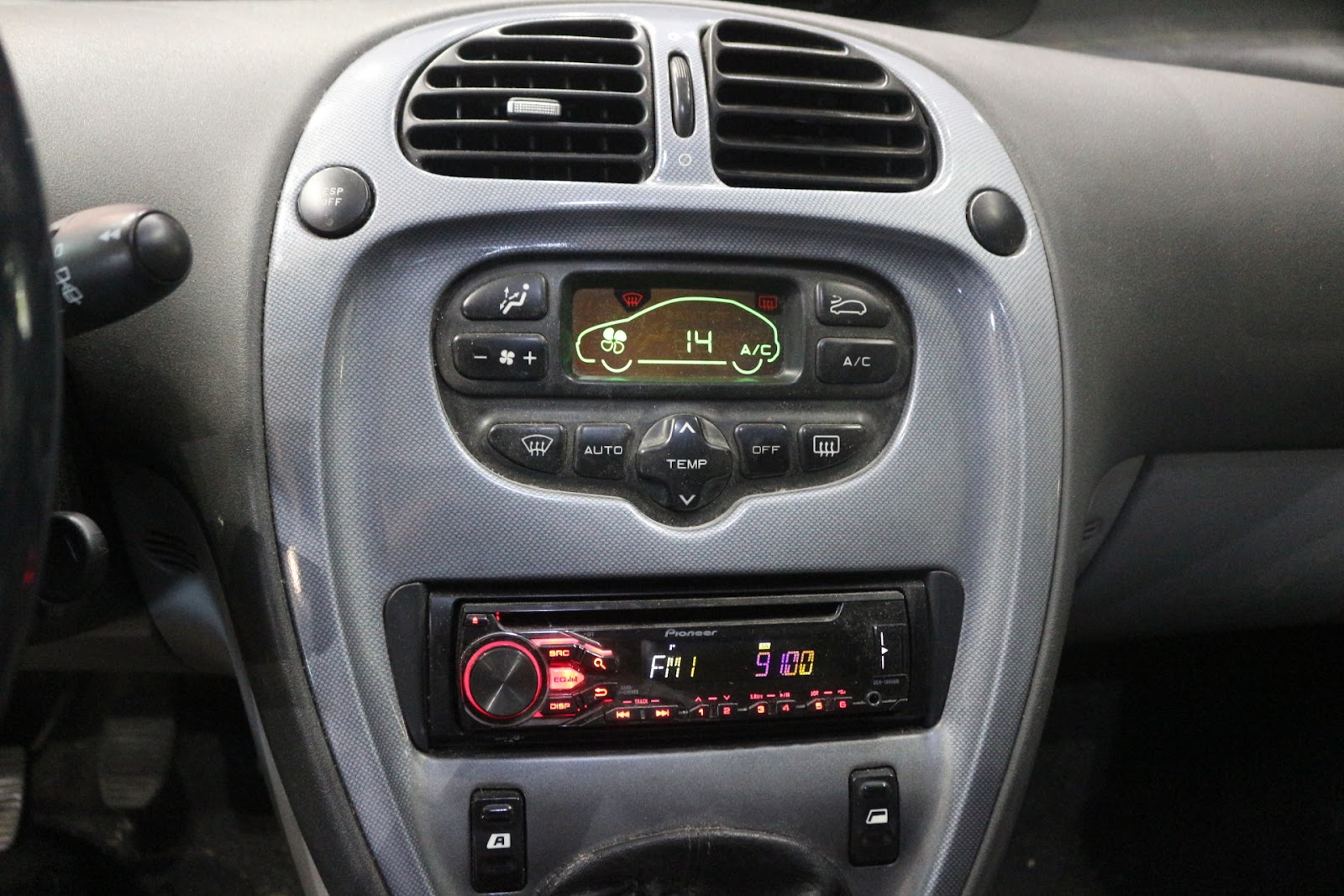 Foto 14 de CITROËN XSARA 2004 en venta en CSV Motor VALDEFUENTES