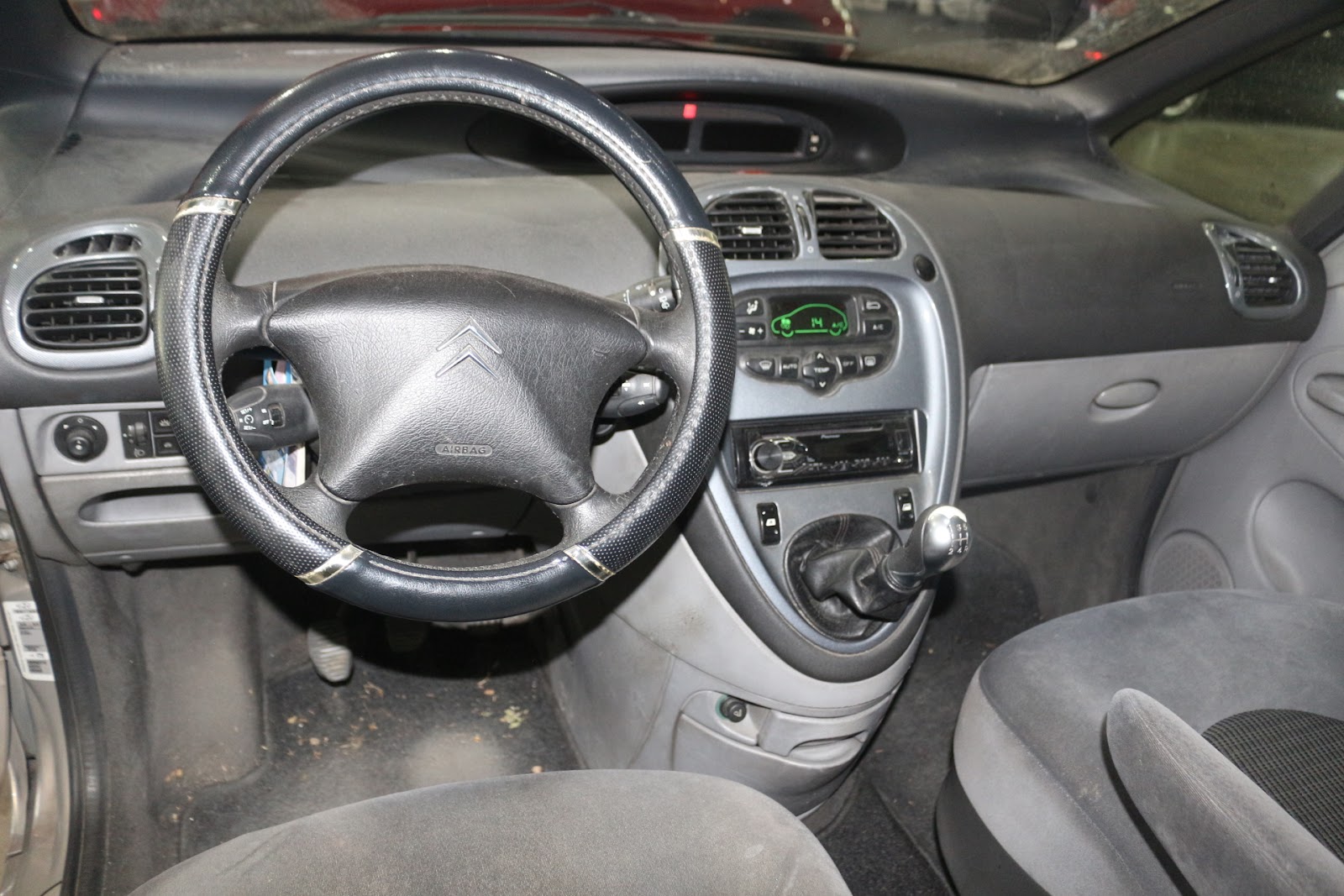 Foto 9 de CITROËN XSARA 2004 en venta en CSV Motor VALDEFUENTES