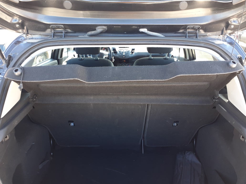 Foto 12 de FORD FIESTA 2016 en venta en CSV Motor VALDEFUENTES