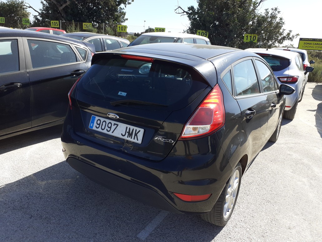 Foto 3 de FORD FIESTA 2016 en venta en CSV Motor VALDEFUENTES