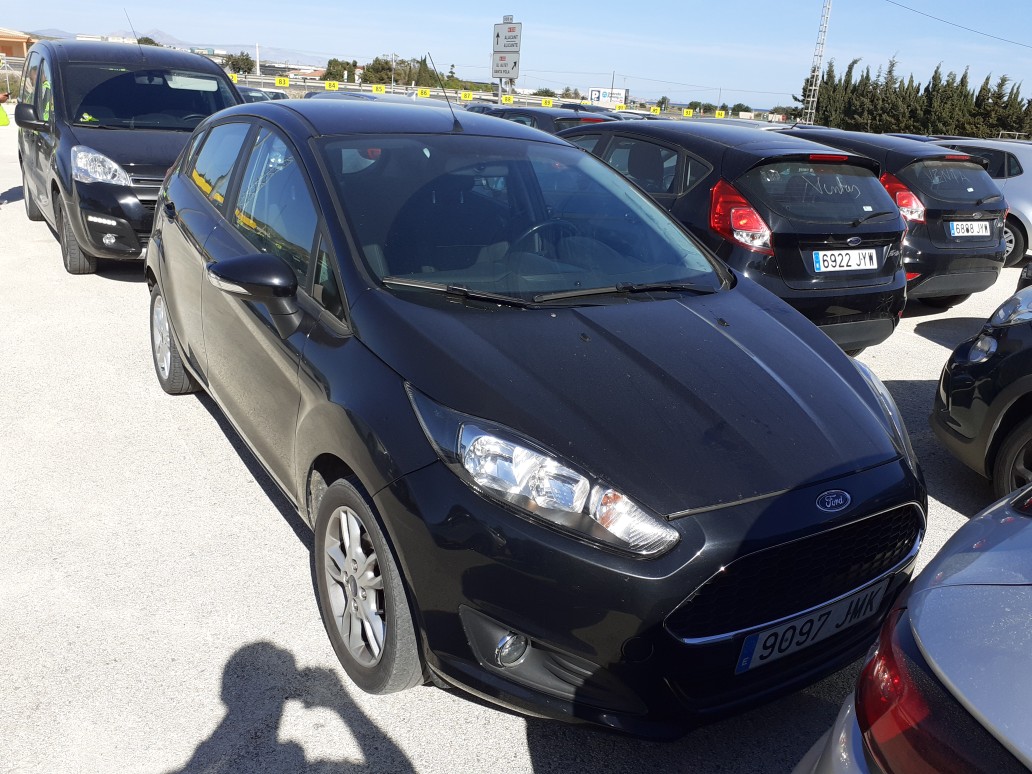 Foto 4 de FORD FIESTA 2016 en venta en CSV Motor VALDEFUENTES