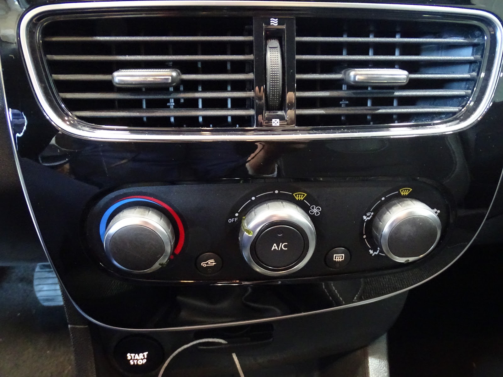 Foto 15 de RENAULT CLIO 2017 en venta en CSV Motor VALDEFUENTES