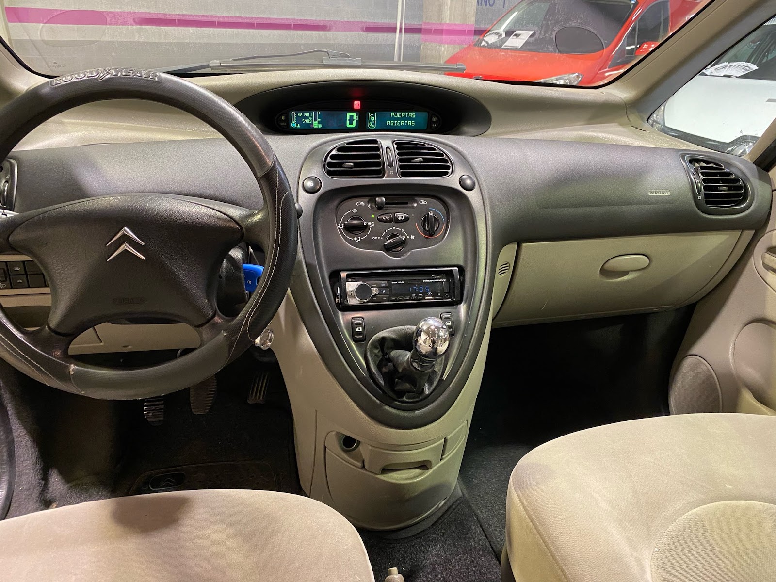 Foto 9 de CITROËN XSARA 2005 en venta en CSV Motor
