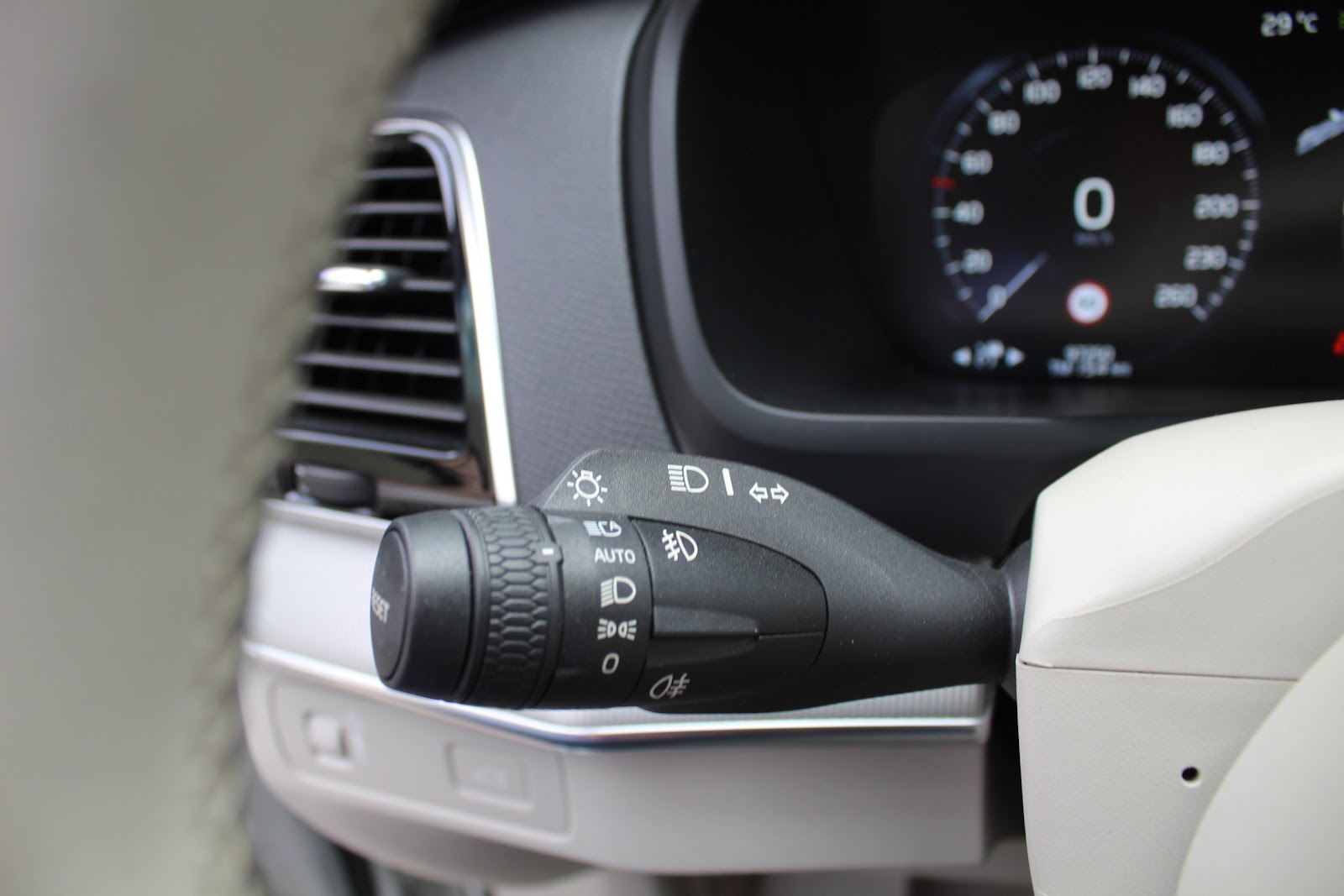 Foto 14 de VOLVO XC90 2016 en venta en CSV Motor VALDEFUENTES