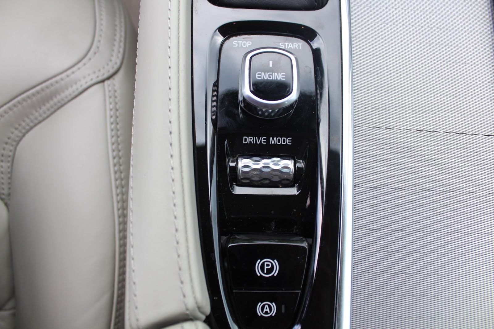 Foto 19 de VOLVO XC90 2016 en venta en CSV Motor VALDEFUENTES