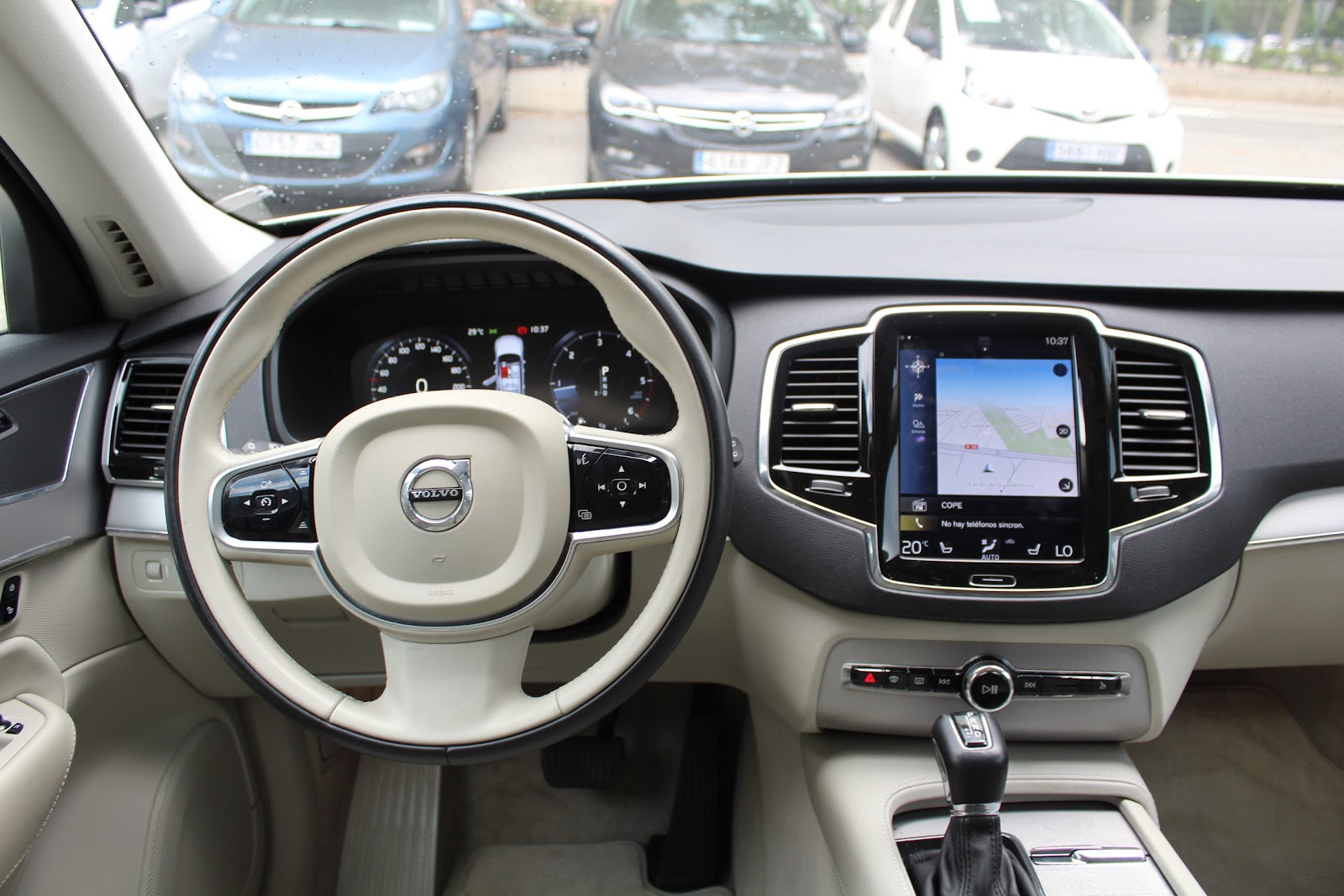 Foto 10 de VOLVO XC90 2016 en venta en CSV Motor VALDEFUENTES