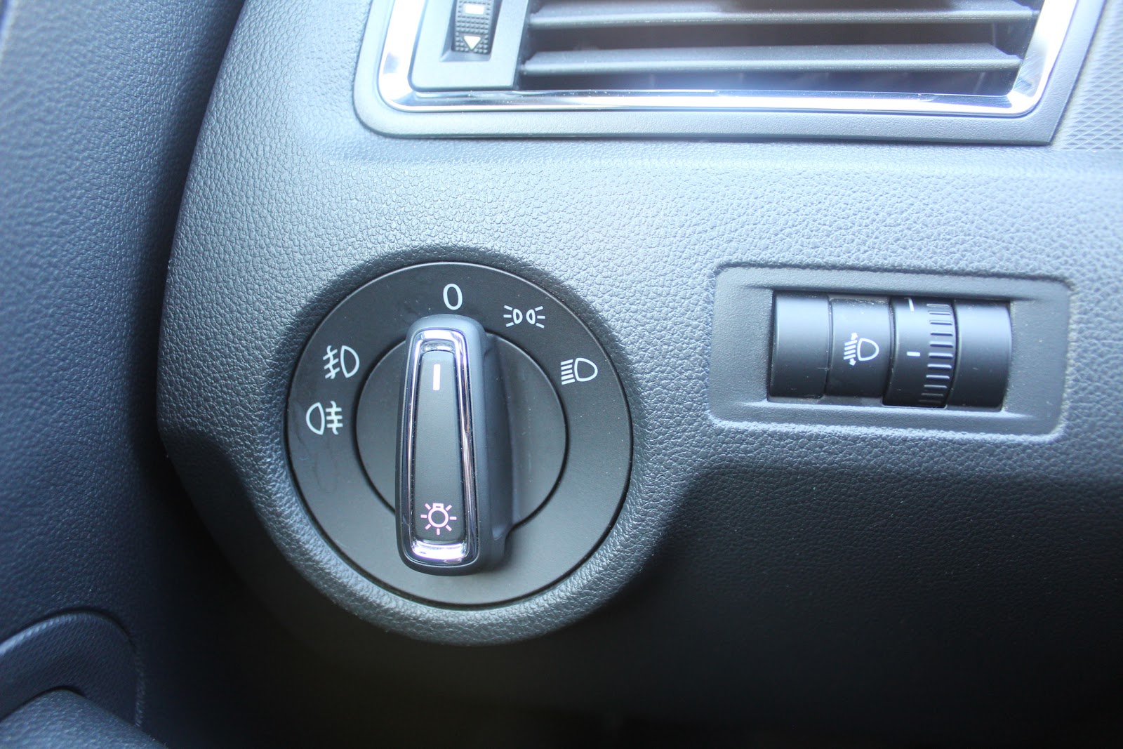 Foto 16 de SEAT TOLEDO 2017 en venta en CSV Motor VALDEFUENTES
