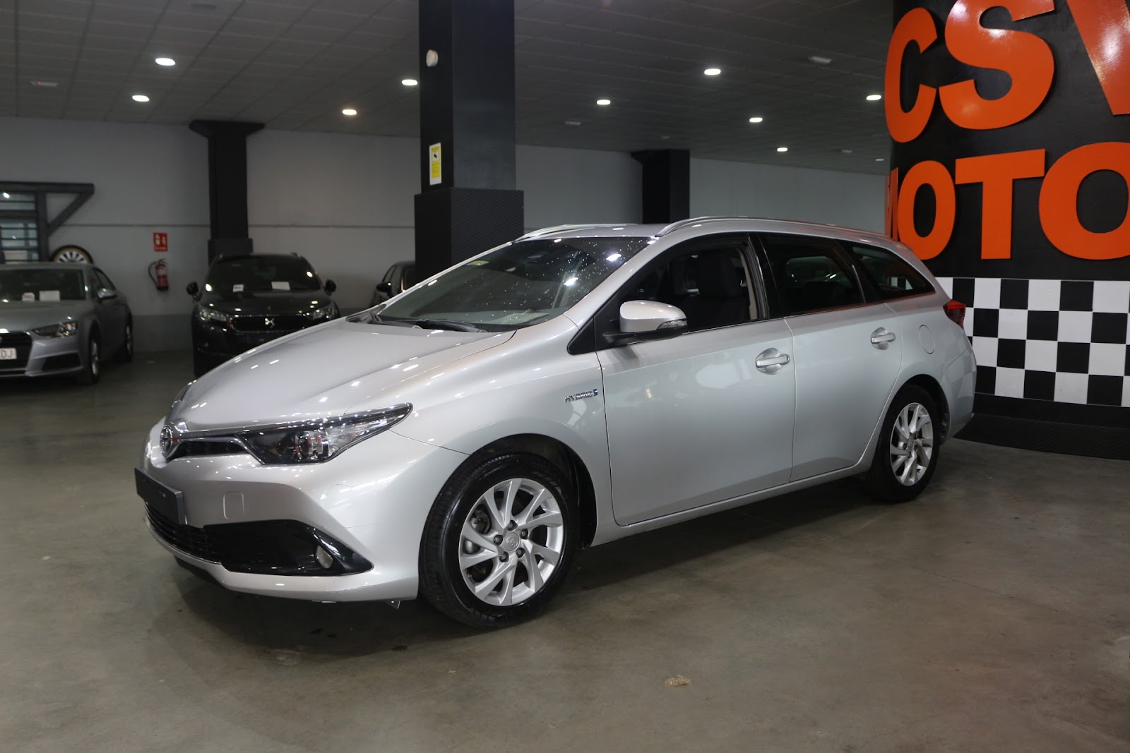Foto 2 de TOYOTA AURIS 2018 en venta en CSV Motor VALDEFUENTES
