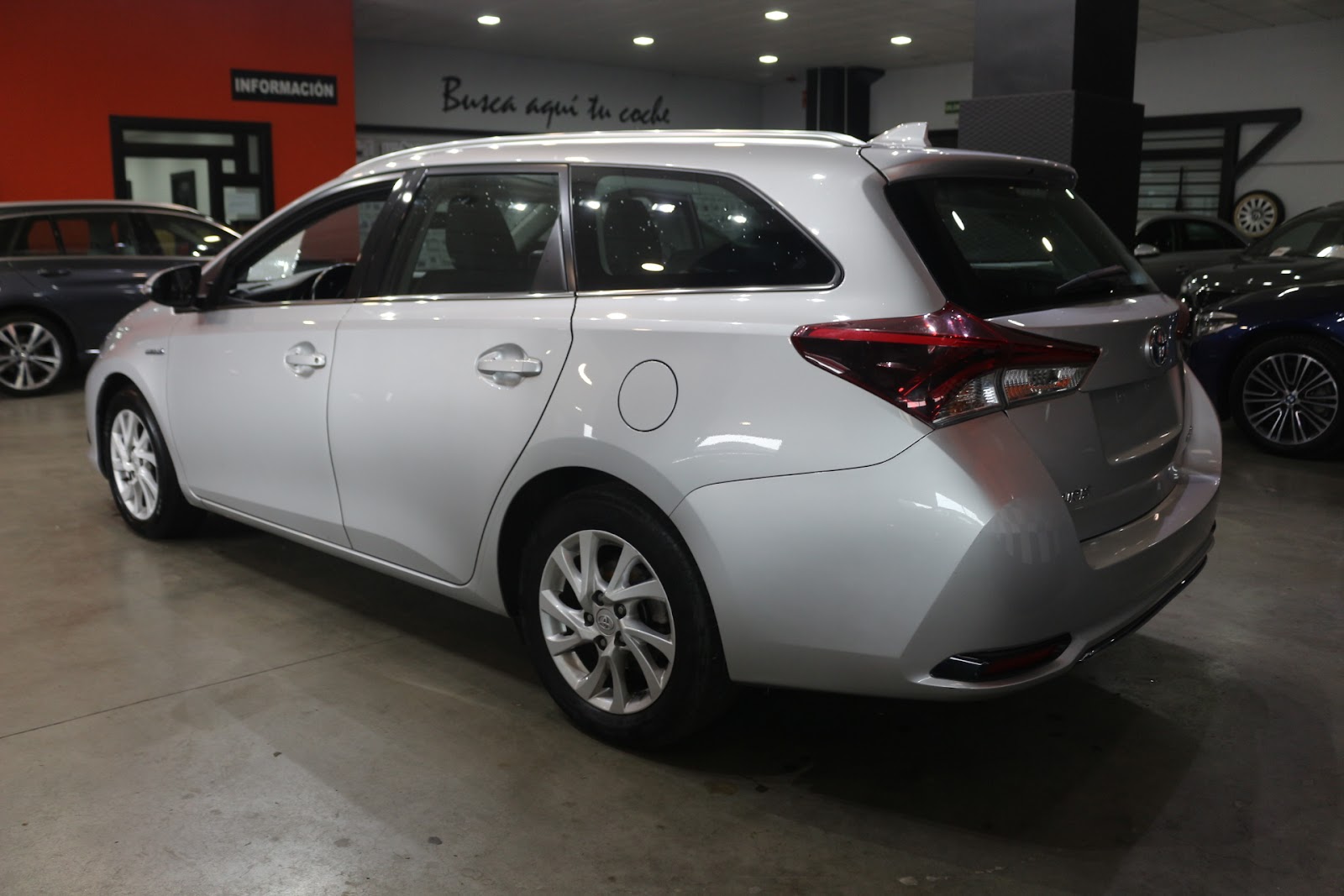 Foto 3 de TOYOTA AURIS 2018 en venta en CSV Motor VALDEFUENTES