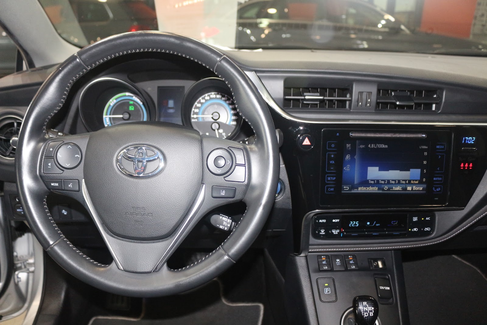 Foto 8 de TOYOTA AURIS 2018 en venta en CSV Motor VALDEFUENTES
