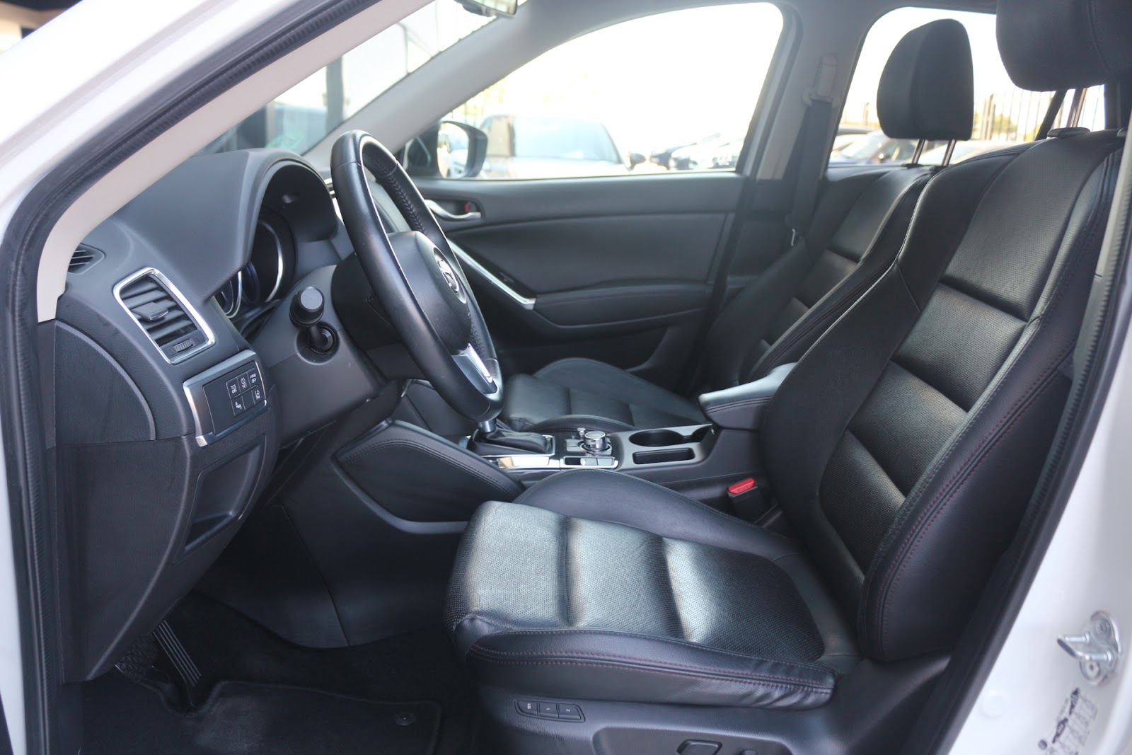 Foto 5 de MAZDA CX-5 2016 en venta en CSV Motor VALDEFUENTES