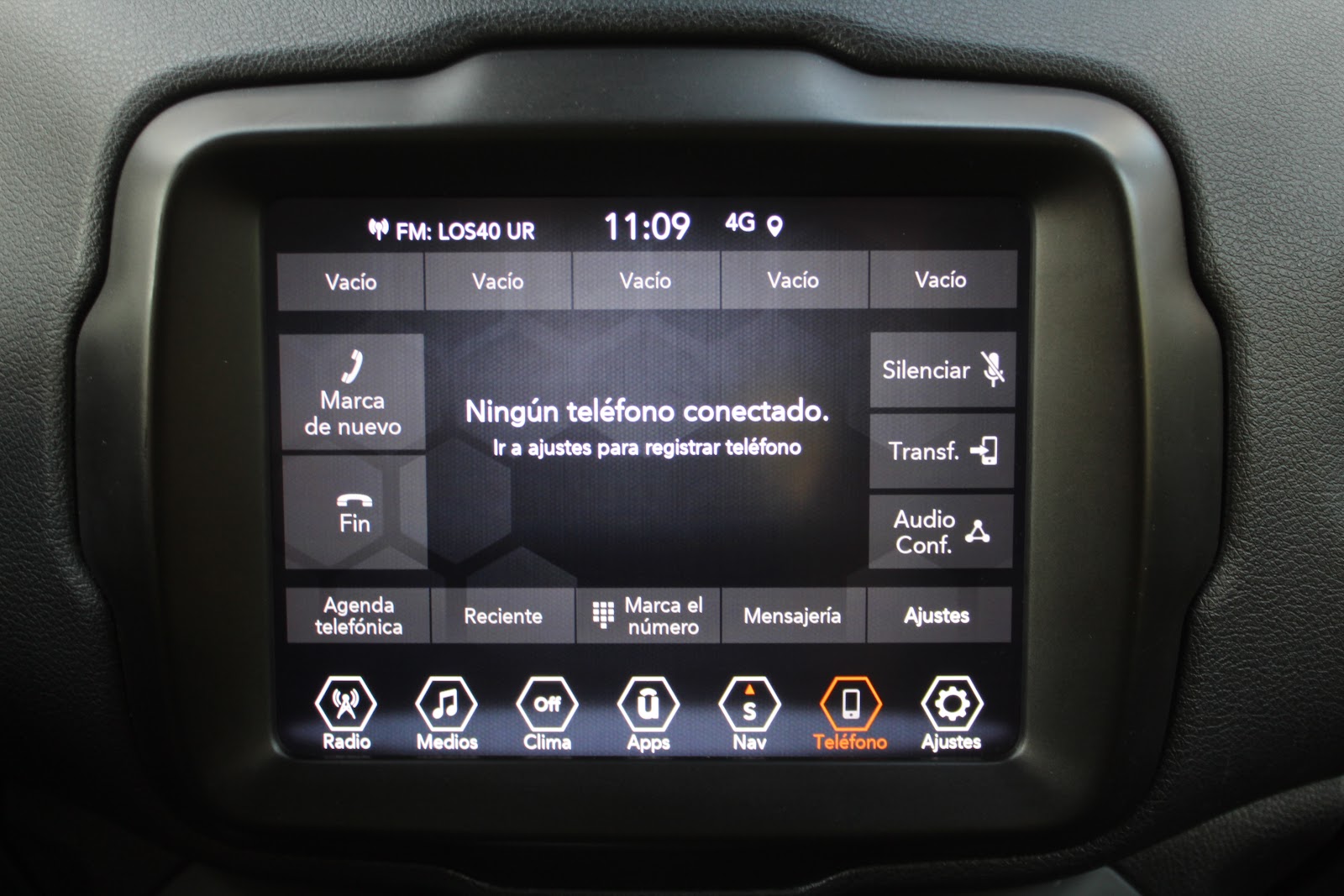Foto 19 de JEEP RENEGADE 2022 en venta en CSV Motor VALDEFUENTES