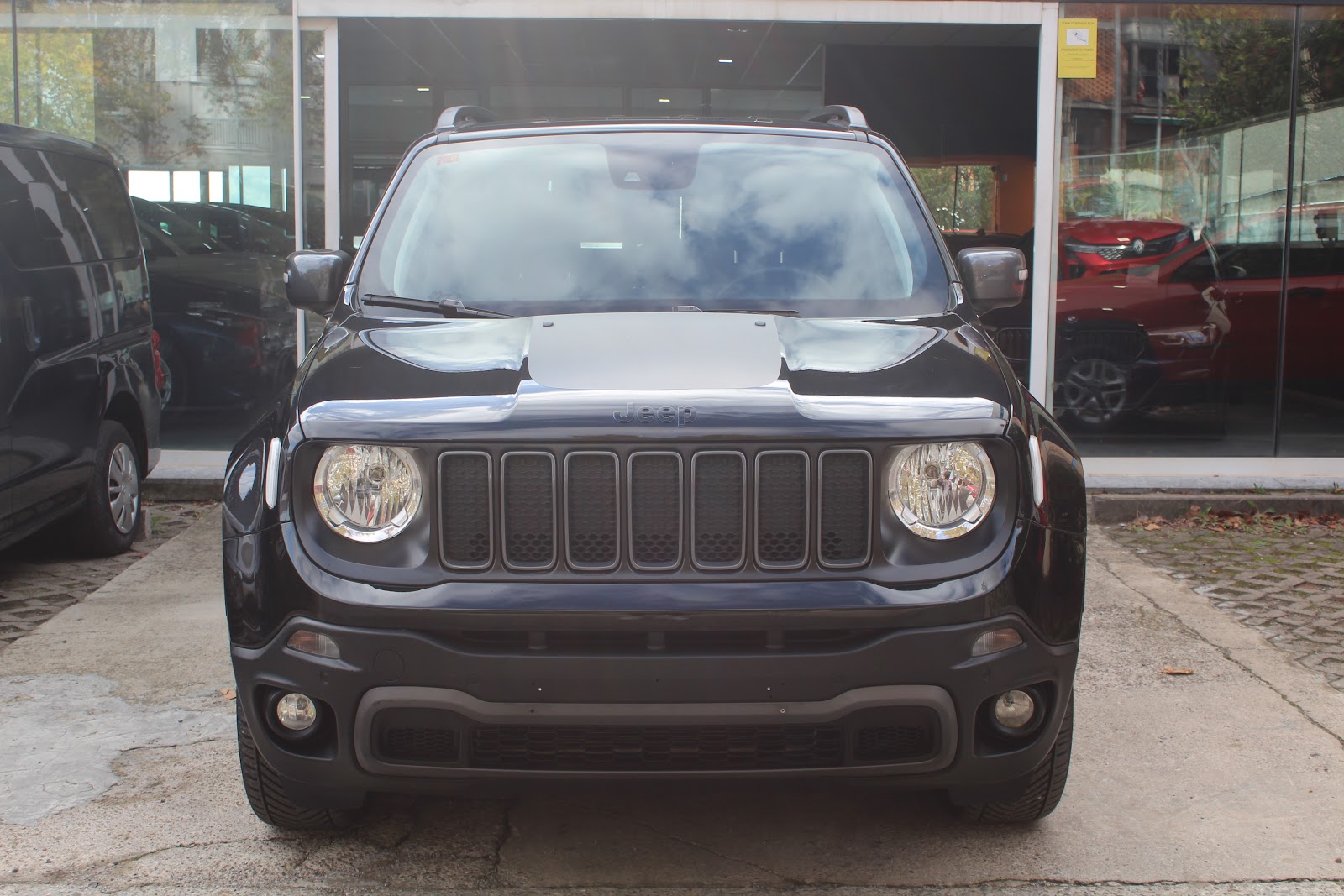 Foto 3 de JEEP RENEGADE 2022 en venta en CSV Motor VALDEFUENTES