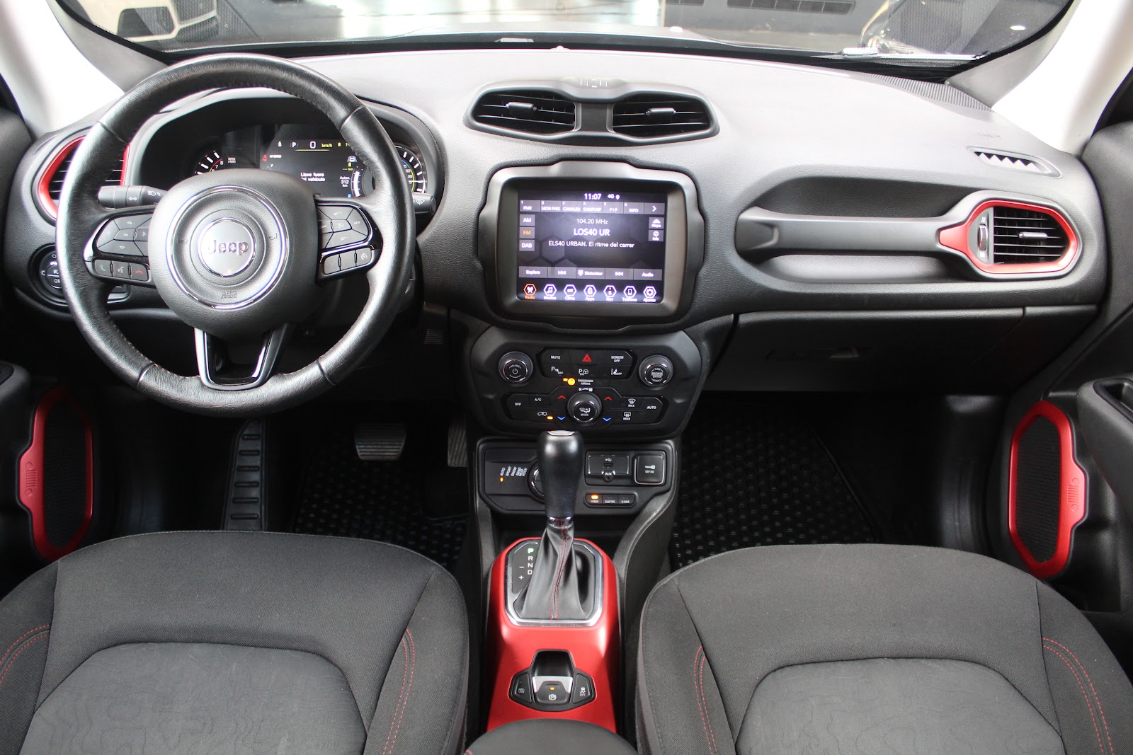 Foto 10 de JEEP RENEGADE 2022 en venta en CSV Motor VALDEFUENTES