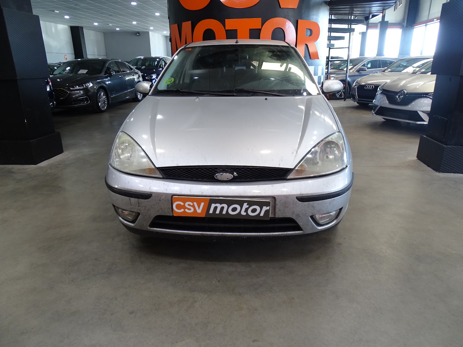 Foto 2 de FORD FOCUS 2003 en venta en CSV Motor VALDEFUENTES