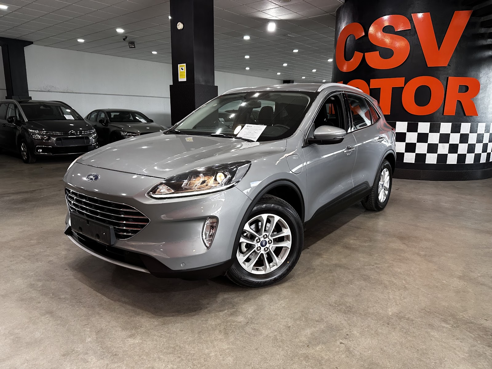 Foto 19 de Ford Kuga 2022 en venta en CSV Motor VALDEFUENTES · color Plata Metalizado