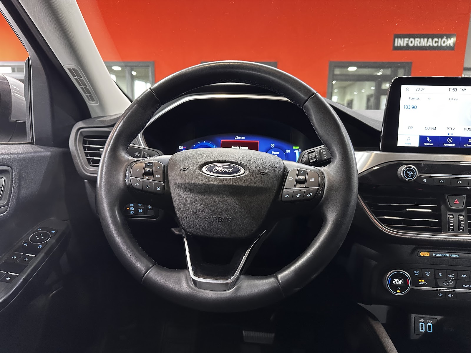Foto 12 de FORD KUGA 2022 en venta en CSV Motor VALDEFUENTES