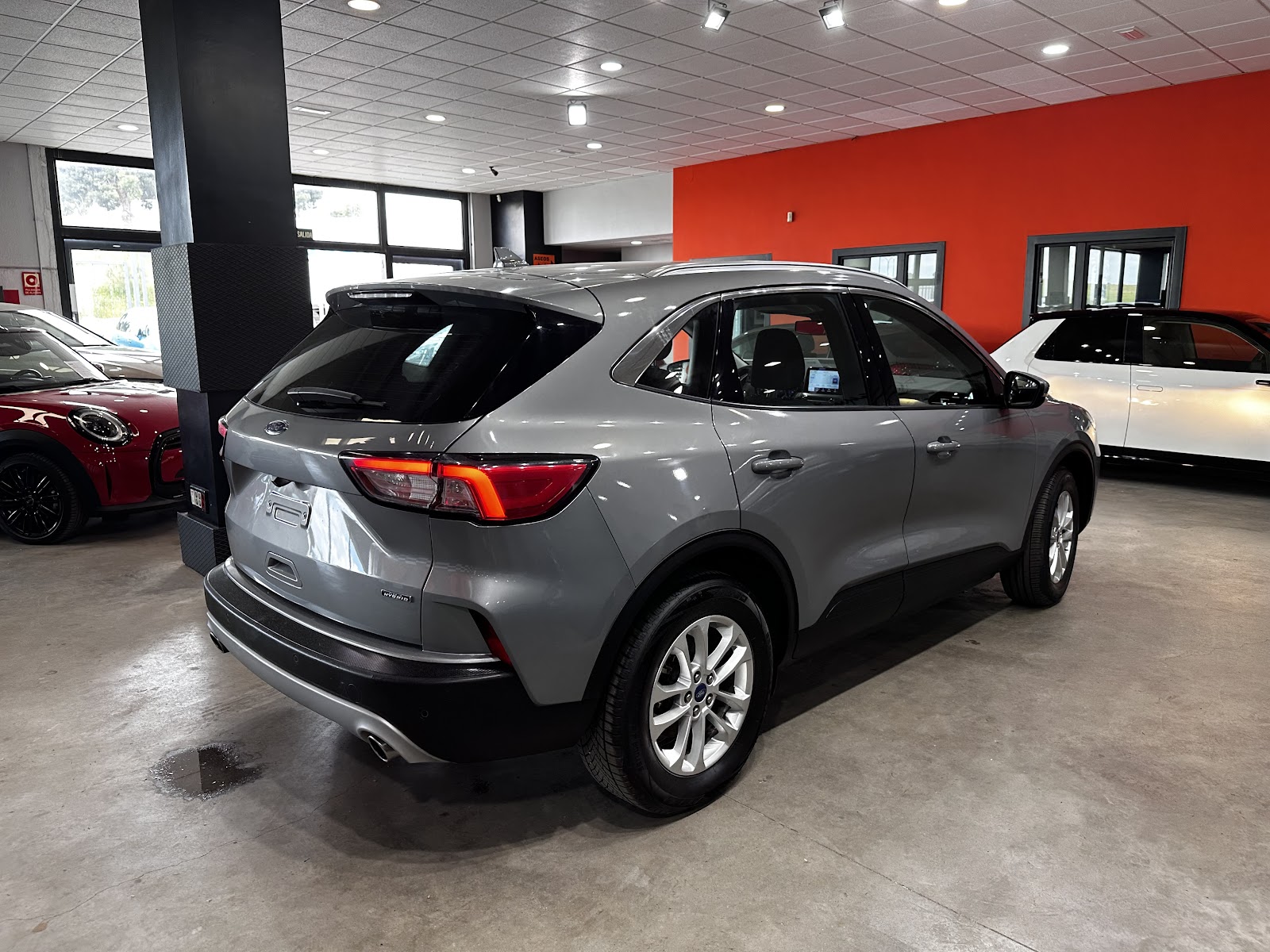 Foto 6 de FORD KUGA 2022 en venta en CSV Motor VALDEFUENTES