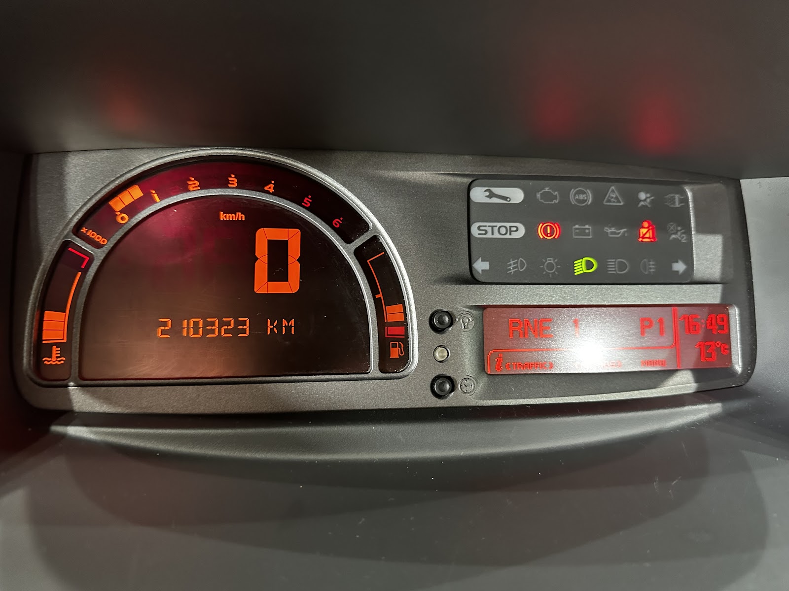 Foto 20 de RENAULT MODUS 2010 en venta en CSV Motor VALDEFUENTES