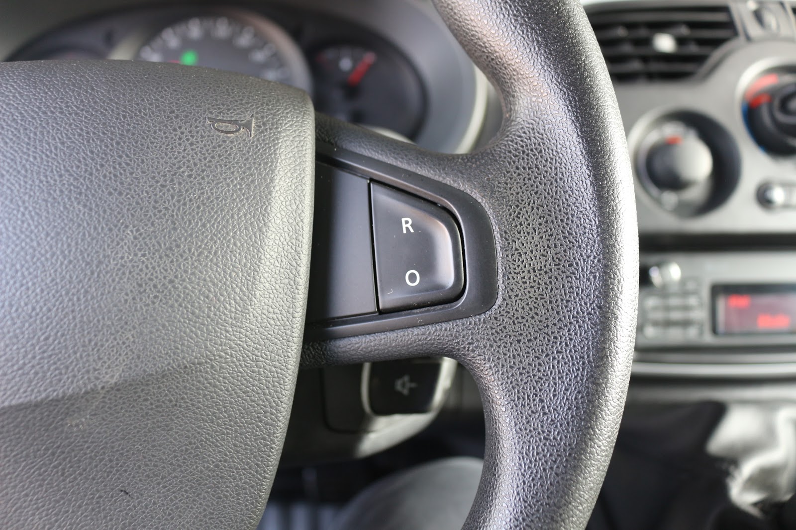 Foto 14 de RENAULT KANGOO 2017 en venta en CSV Motor VALDEFUENTES