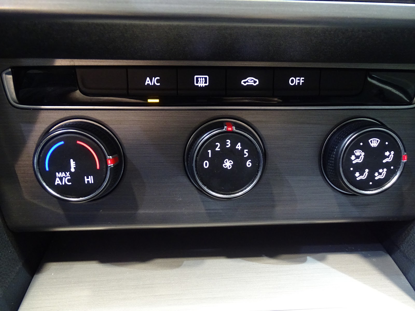 Foto 14 de VOLKSWAGEN PASSAT 2019 en venta en CSV Motor VALDEFUENTES