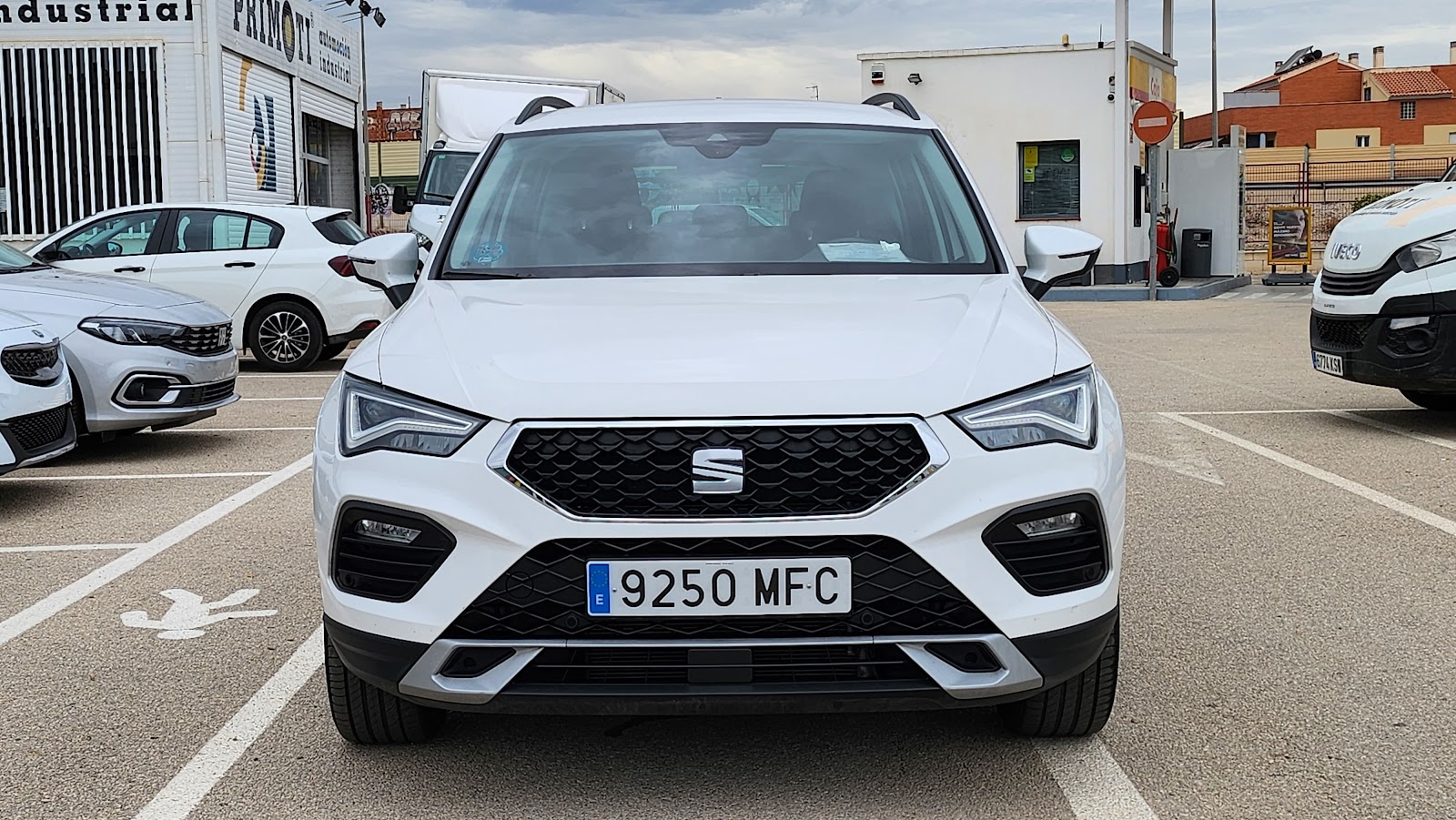 Foto 2 de SEAT ATECA 2023 en venta en CSV Motor VALDEFUENTES