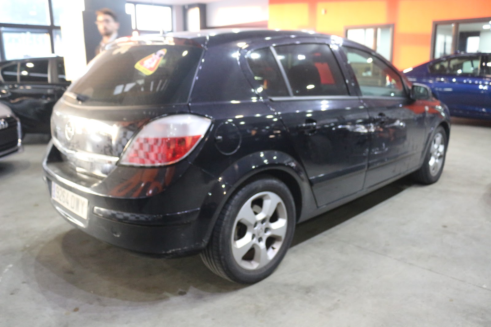 Foto 3 de OPEL ASTRA 2006 en venta en CSV Motor VALDEFUENTES