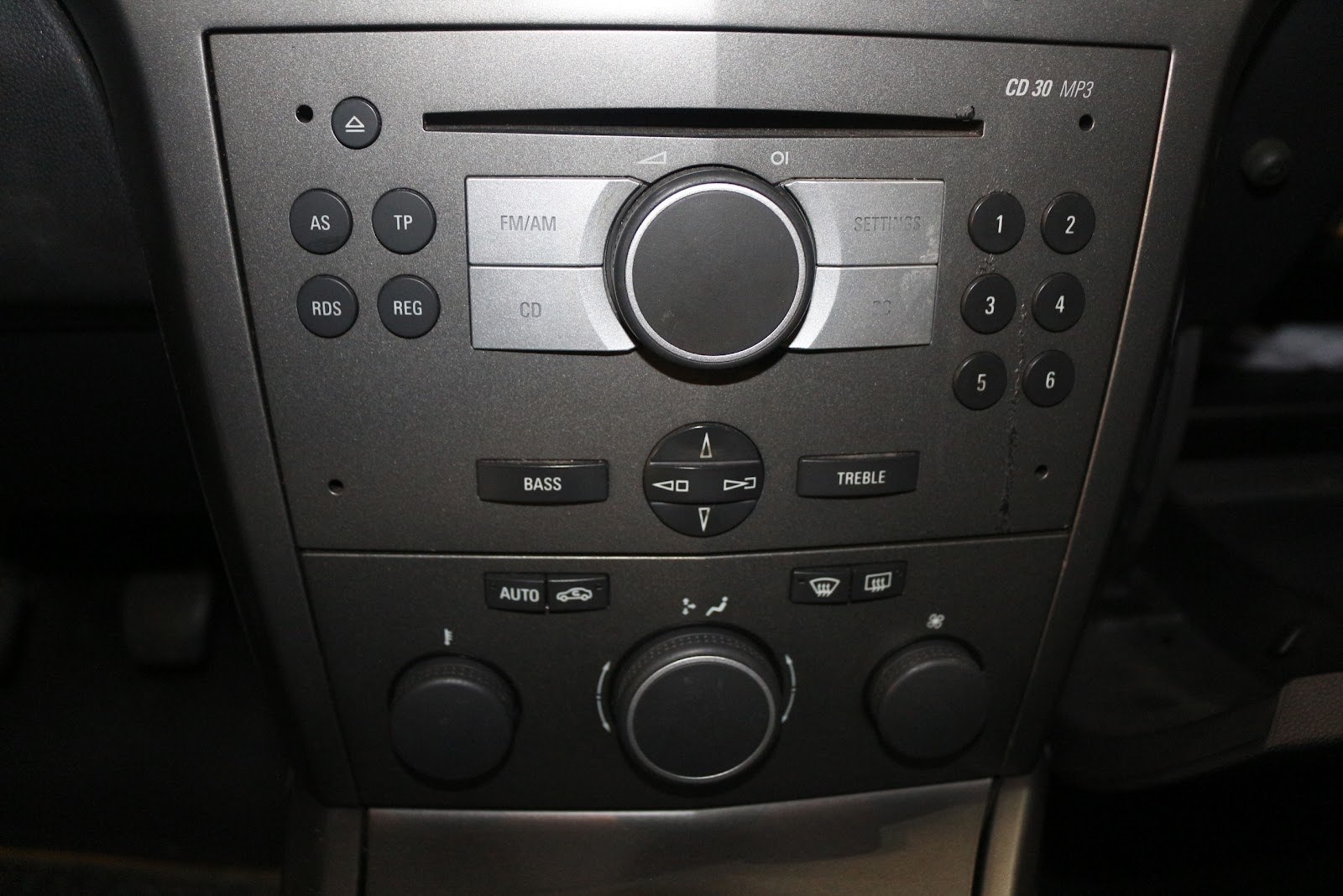 Foto 8 de OPEL ASTRA 2006 en venta en CSV Motor VALDEFUENTES