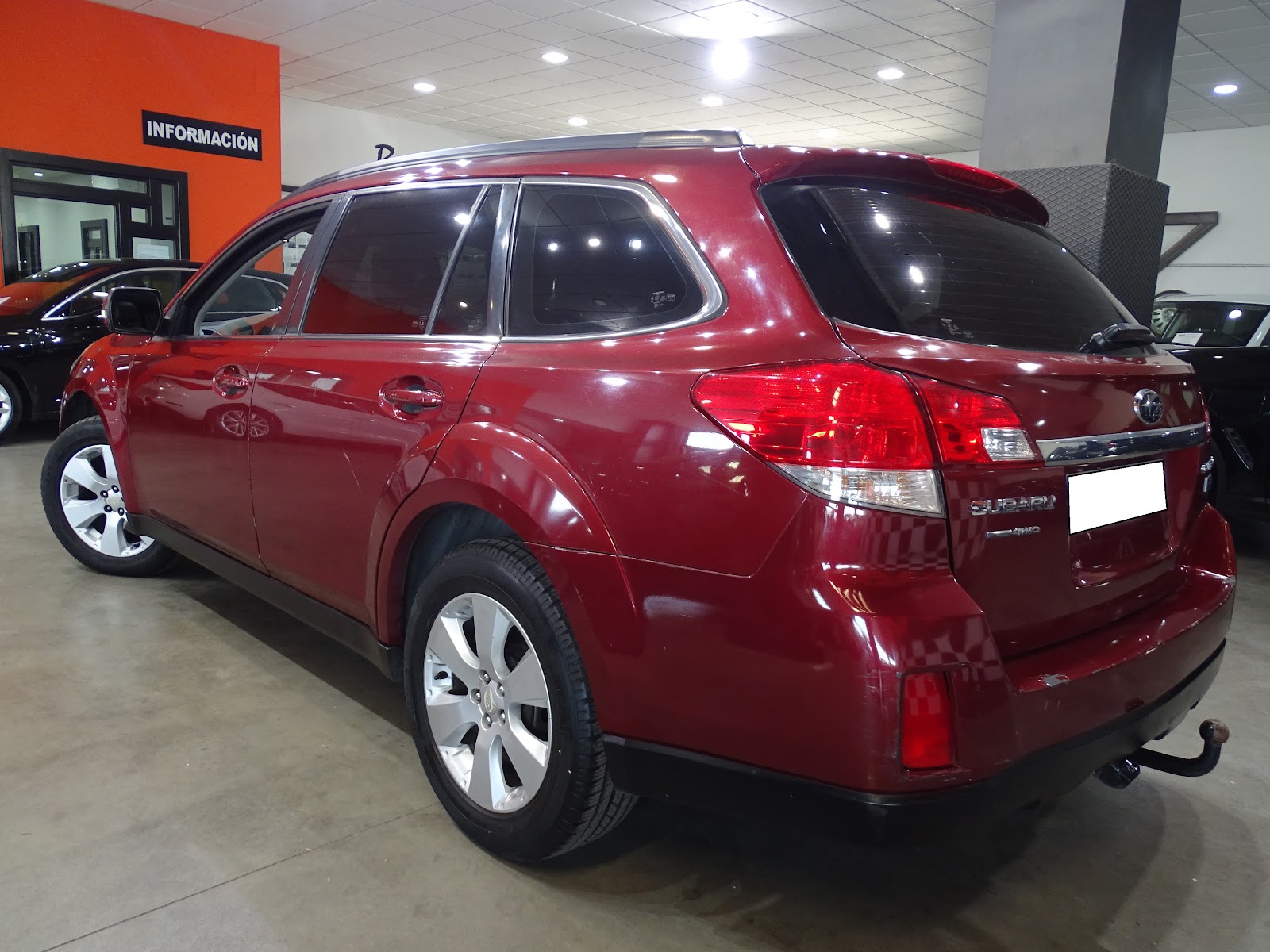 Foto 3 de SUBARU OUTBACK 2023 en venta en CSV Motor VALDEFUENTES