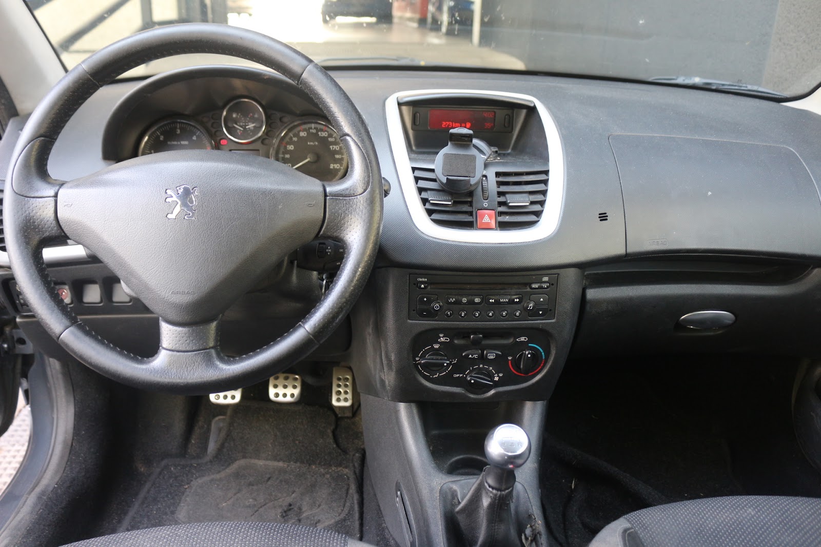 Foto 8 de PEUGEOT 206 2010 en venta en CSV Motor VALDEFUENTES