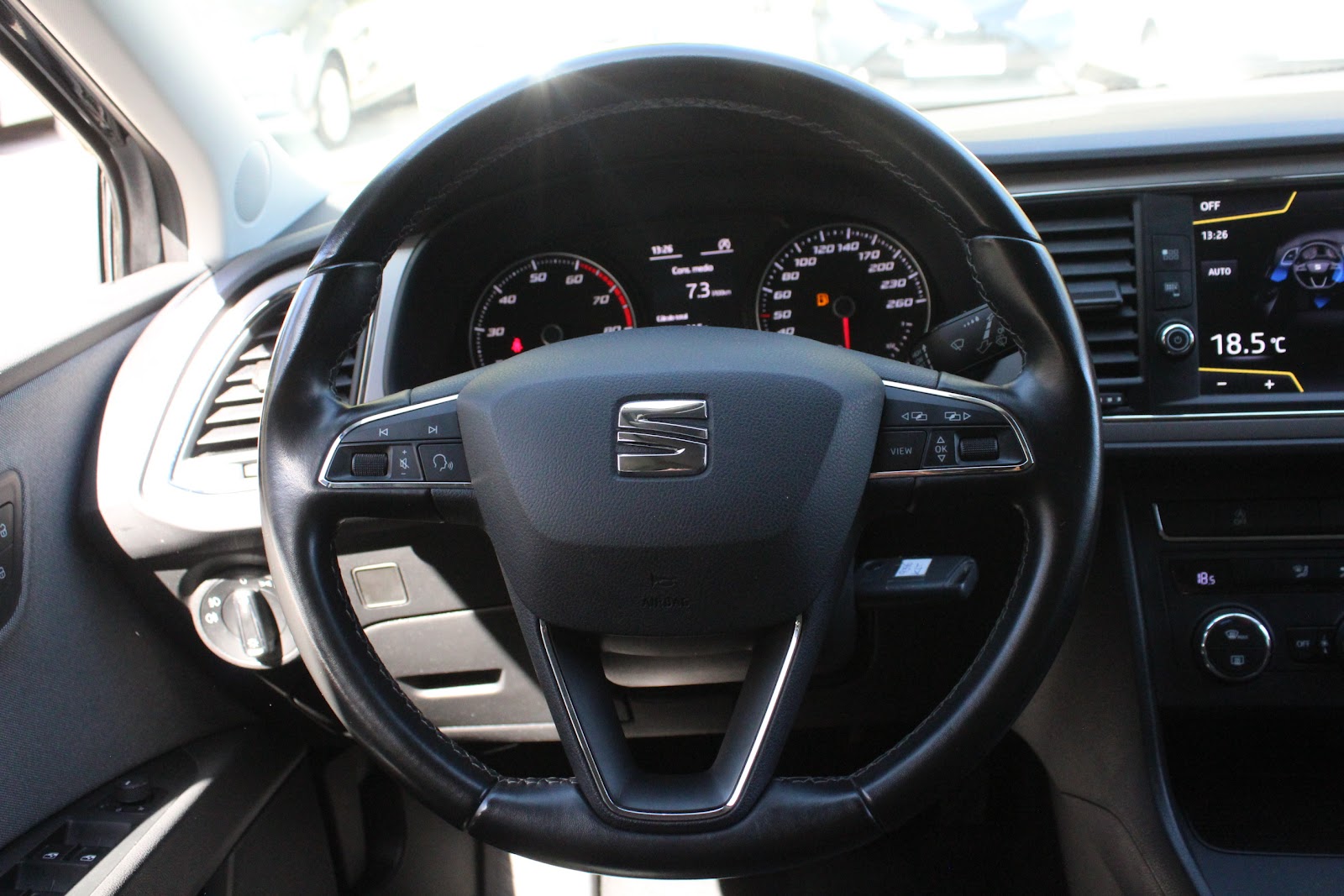Foto 11 de SEAT LEON 2018 en venta en CSV Motor VALDEFUENTES