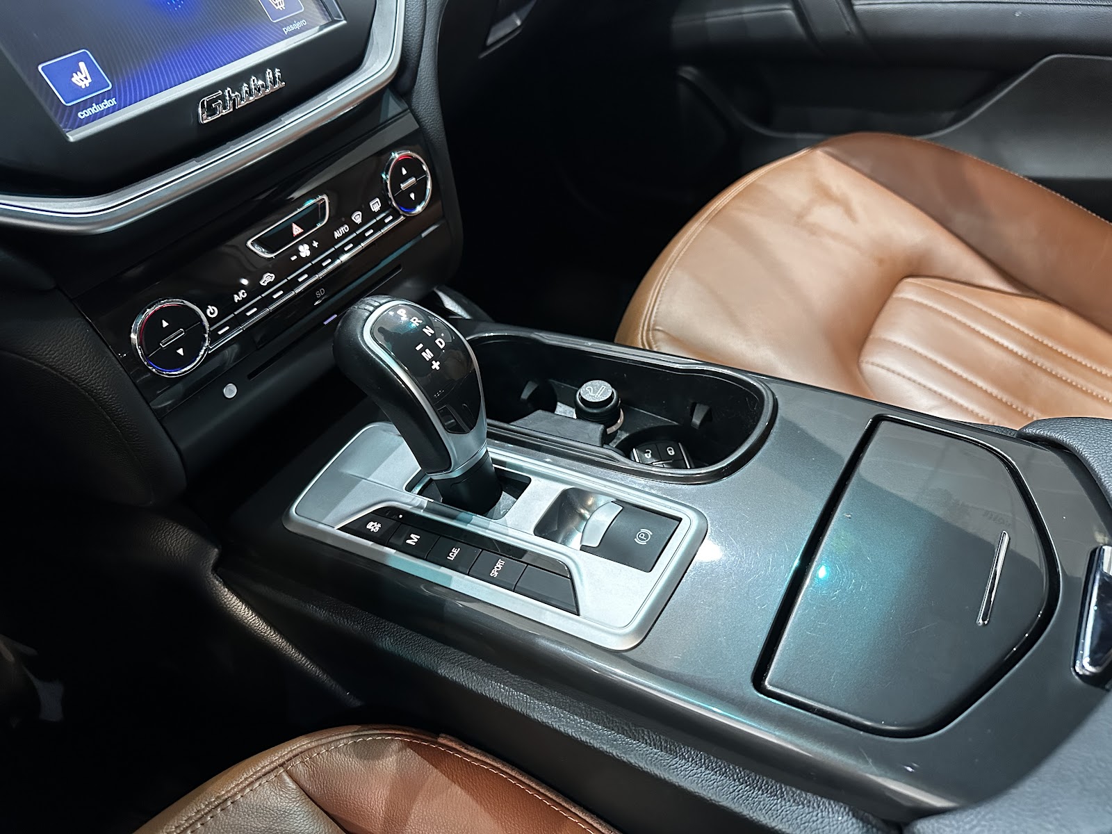 Foto 15 de MASERATI GHIBLI 2015 en venta en CSV Motor VALDEFUENTES