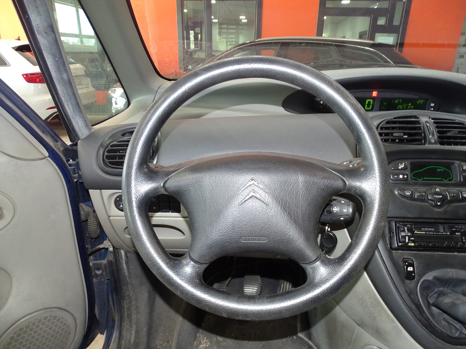 Foto 8 de CITROËN XSARA 2005 en venta en CSV Motor VALDEFUENTES