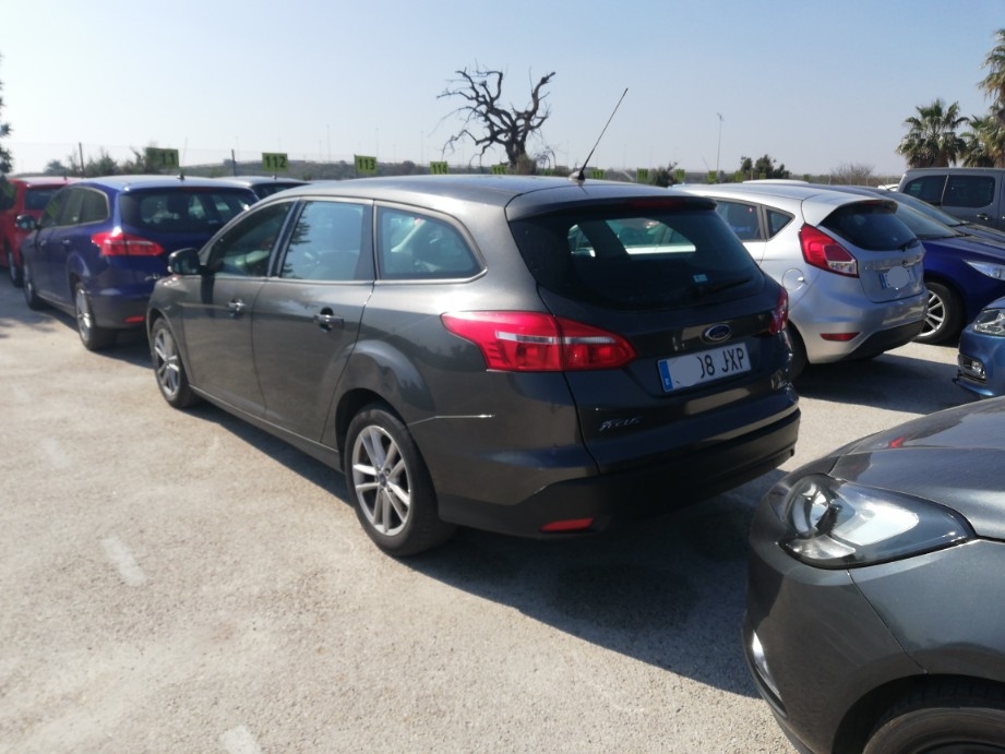 Foto 2 de FORD FOCUS 2017 en venta en CSV Motor VALDEFUENTES