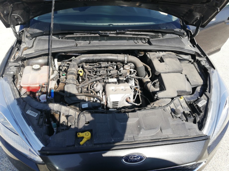 Foto 5 de FORD FOCUS 2017 en venta en CSV Motor VALDEFUENTES
