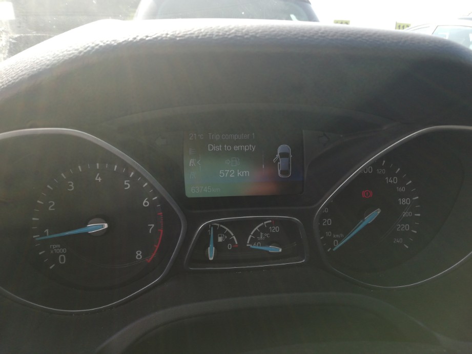 Foto 6 de FORD FOCUS 2017 en venta en CSV Motor VALDEFUENTES